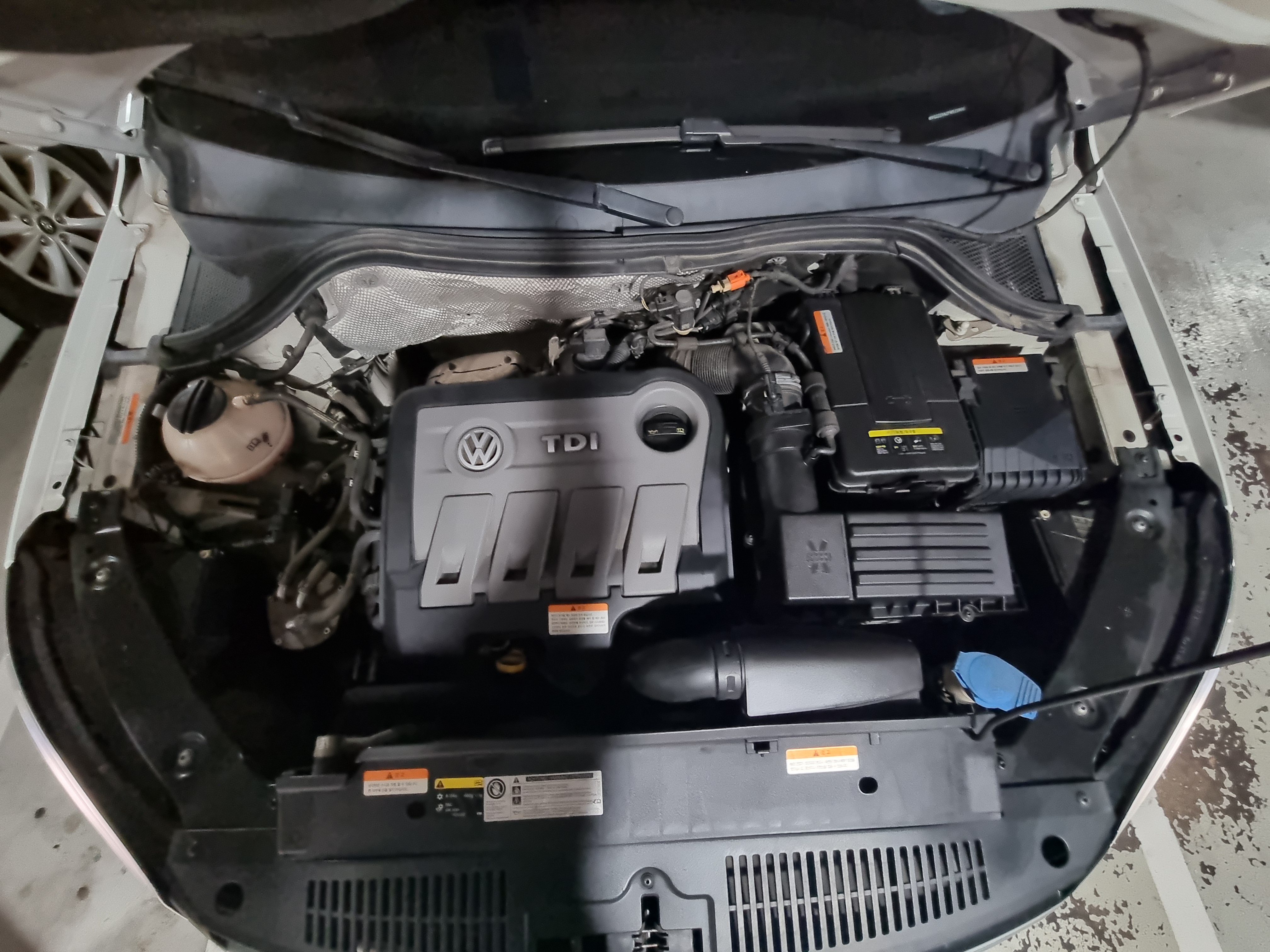 2014 Volkswagen Tiguan 2.0 tdi comfort 5N  - Thumbnail 38