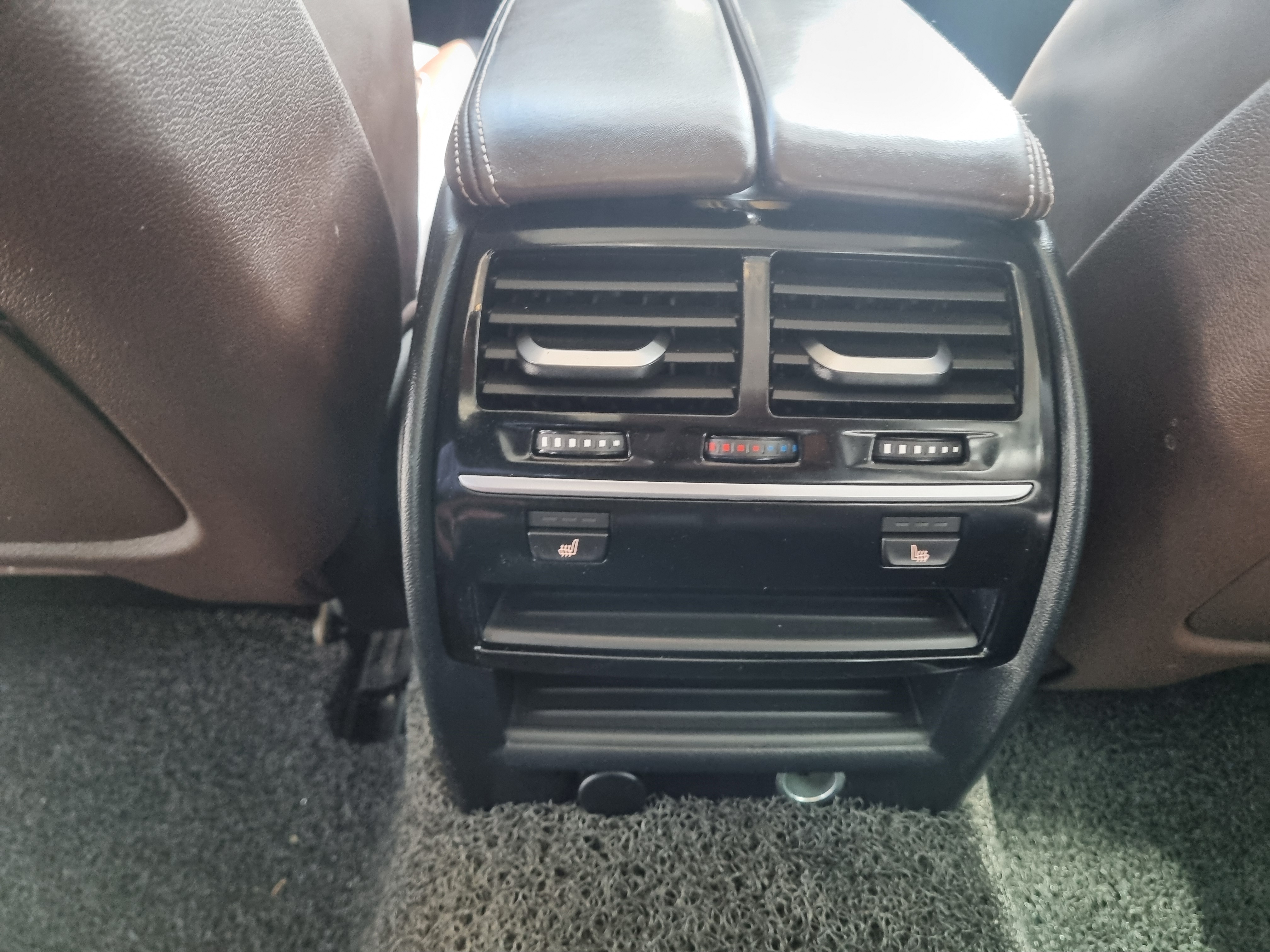 2018 BMW G30 520d M sports plus  - Thumbnail 36