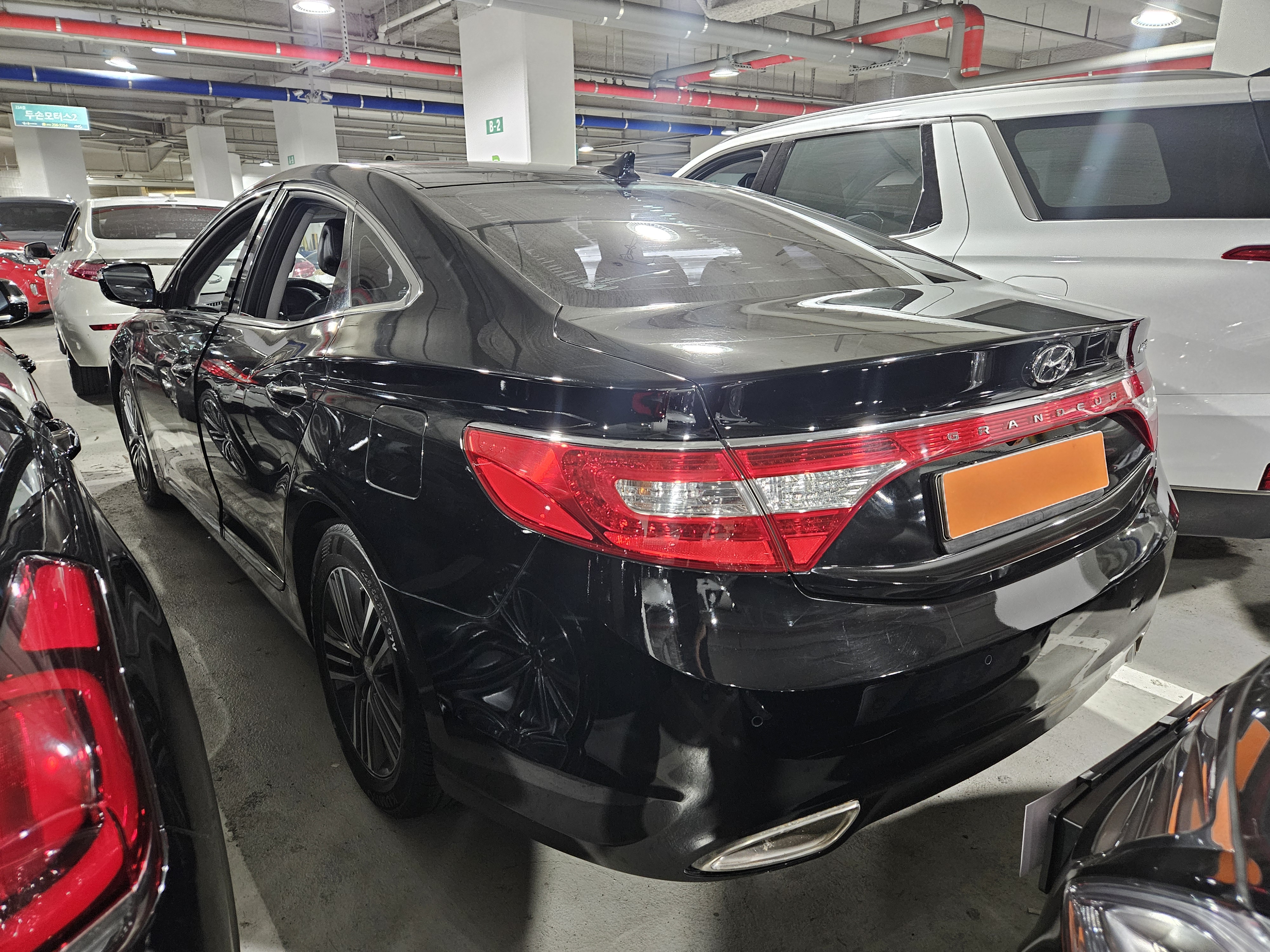 2013  Hyundai  Grandeur - Thumbnail 3