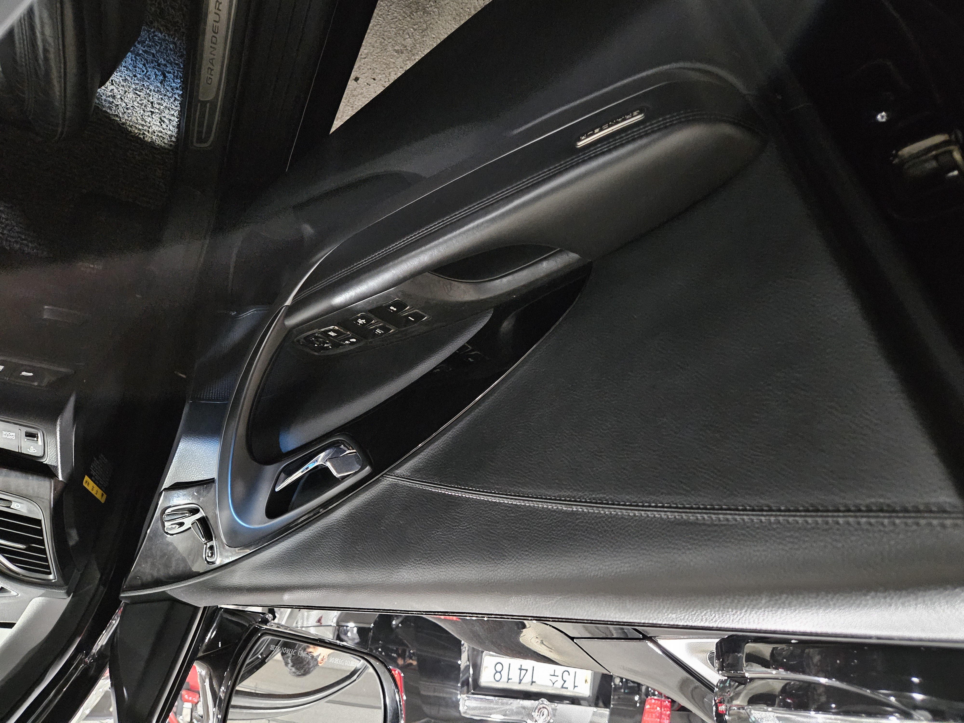 2013  Hyundai  Grandeur - Thumbnail 10