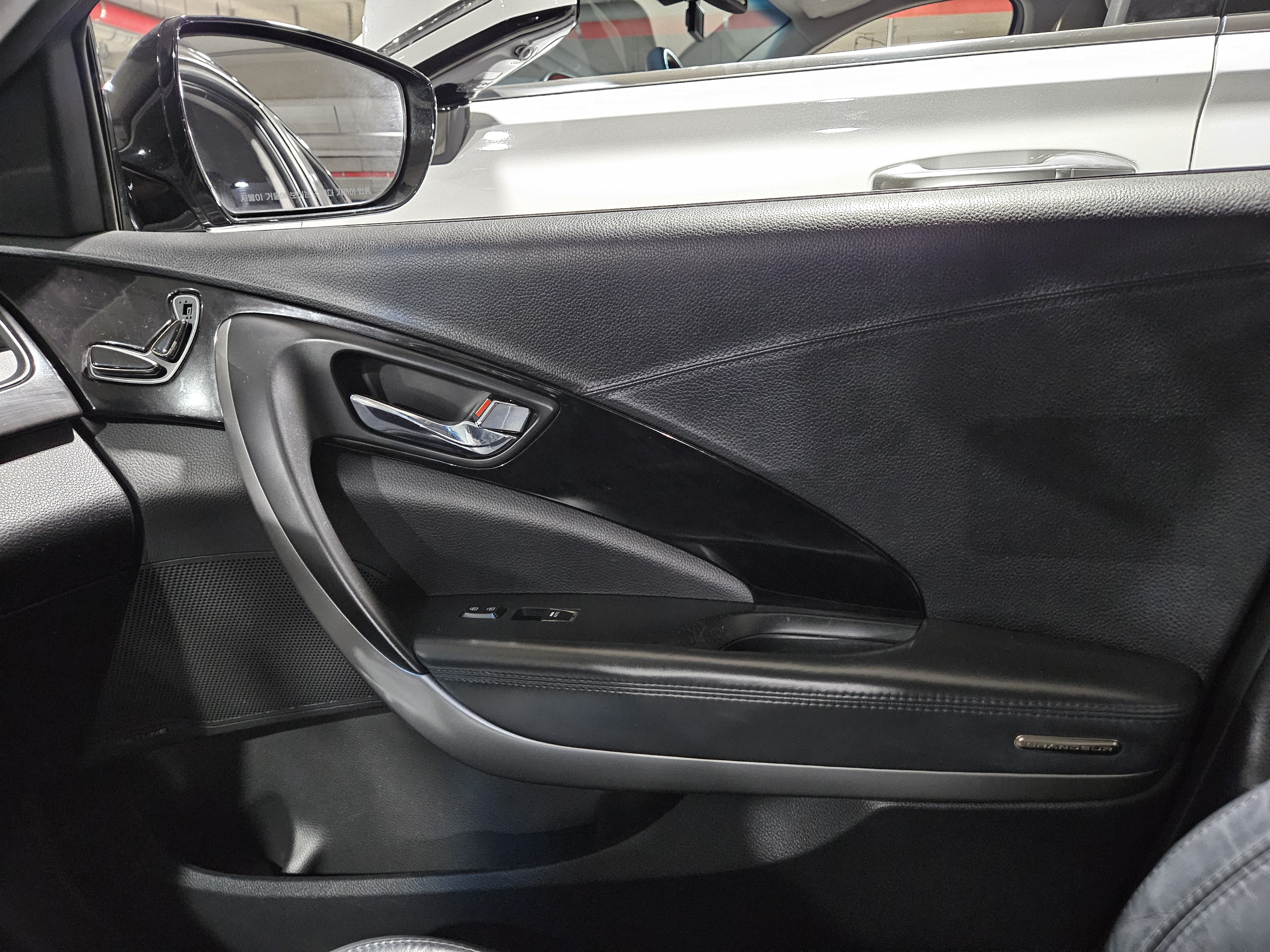 2013  Hyundai  Grandeur - Thumbnail 15
