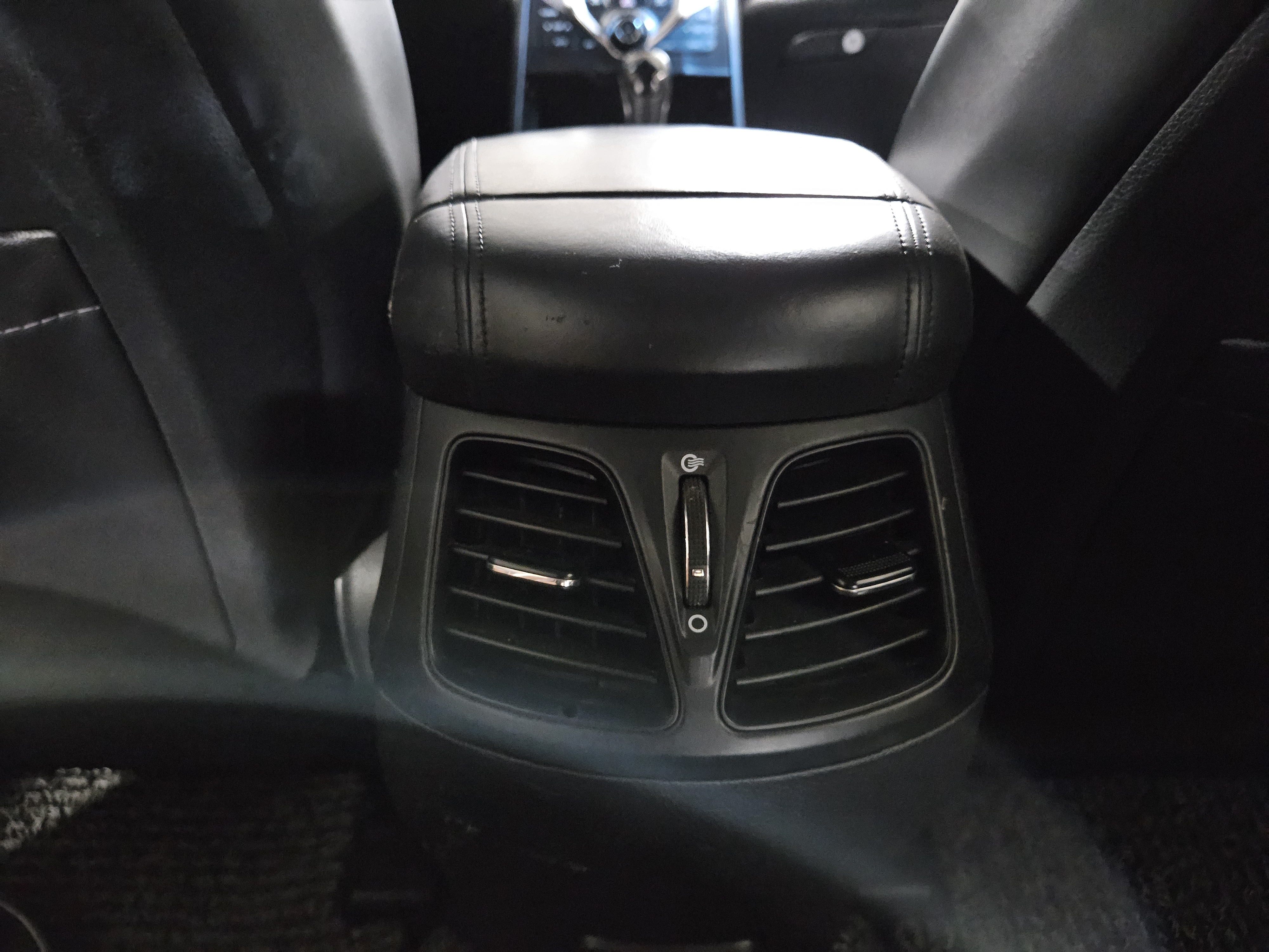 2013  Hyundai  Grandeur - Thumbnail 20