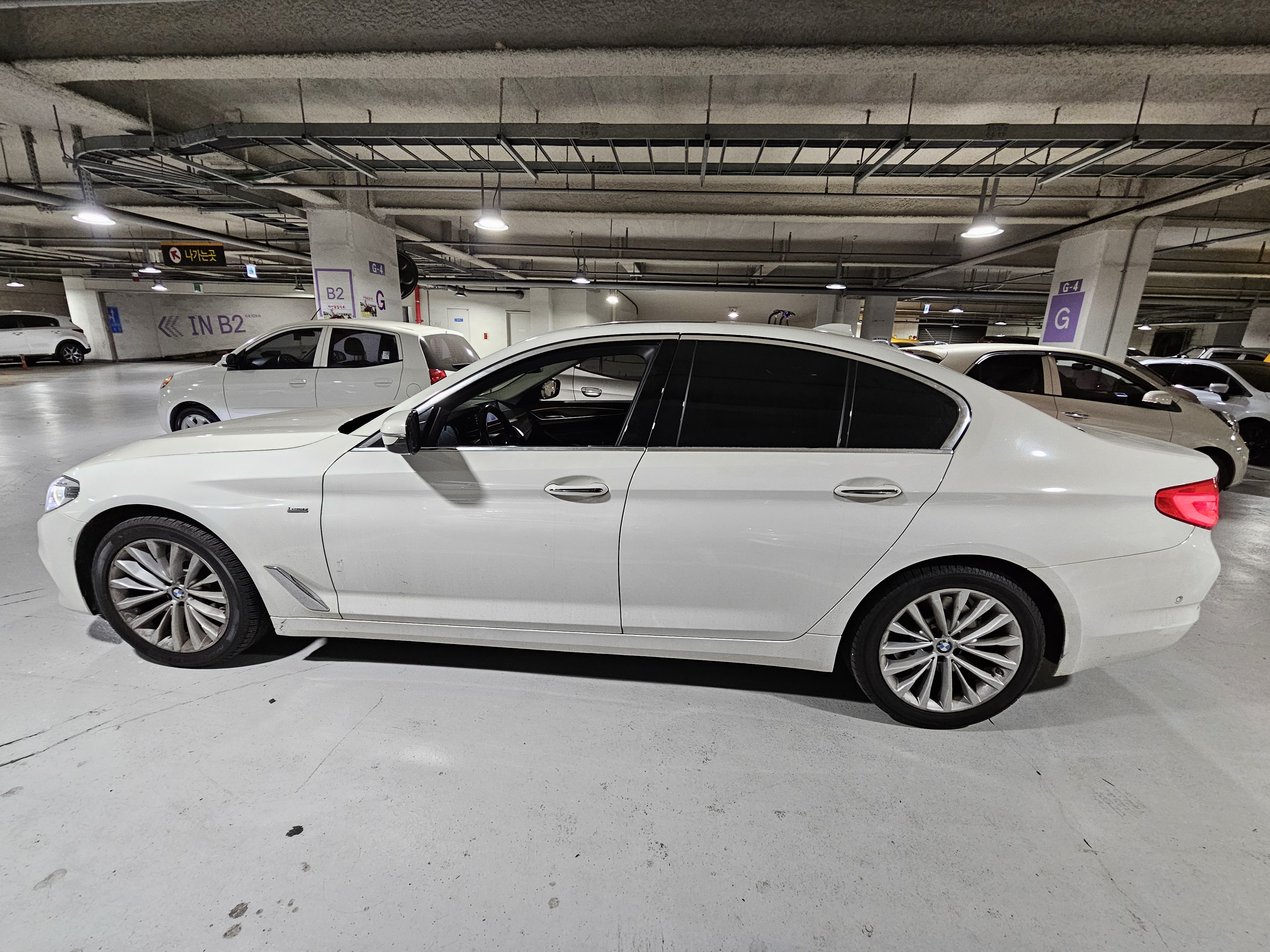 2018 Bmw 520d xDrive luxury plus  - Thumbnail 3