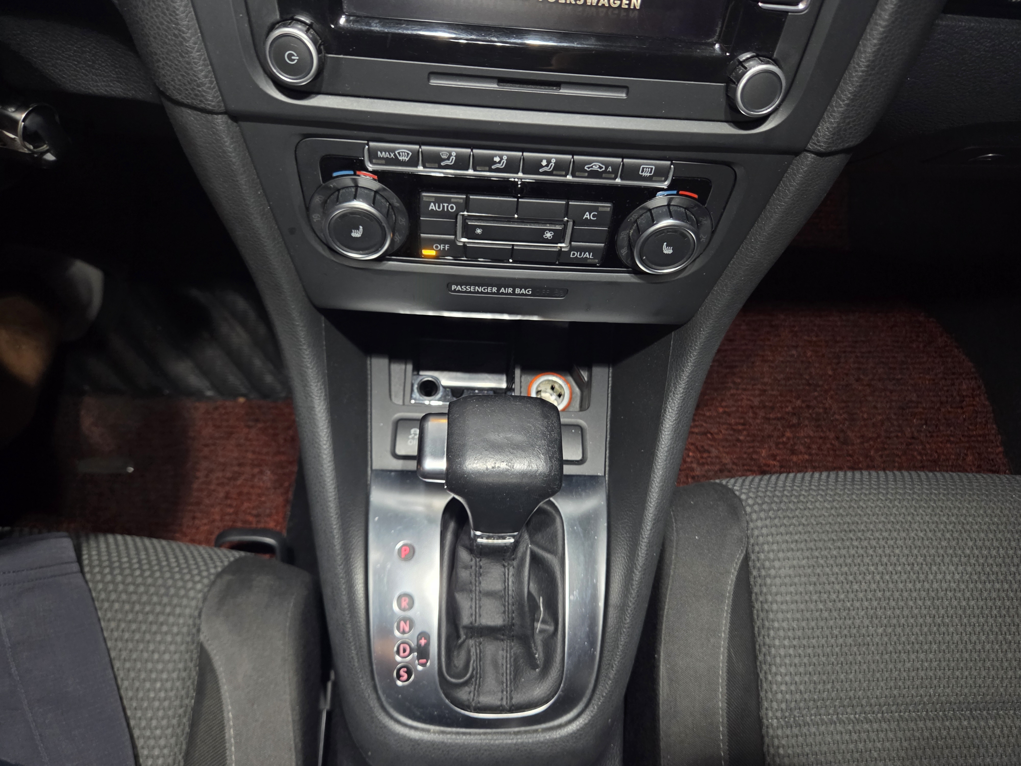 2010 Volkswagen GOLF6 2.0 TDI  - Thumbnail 21