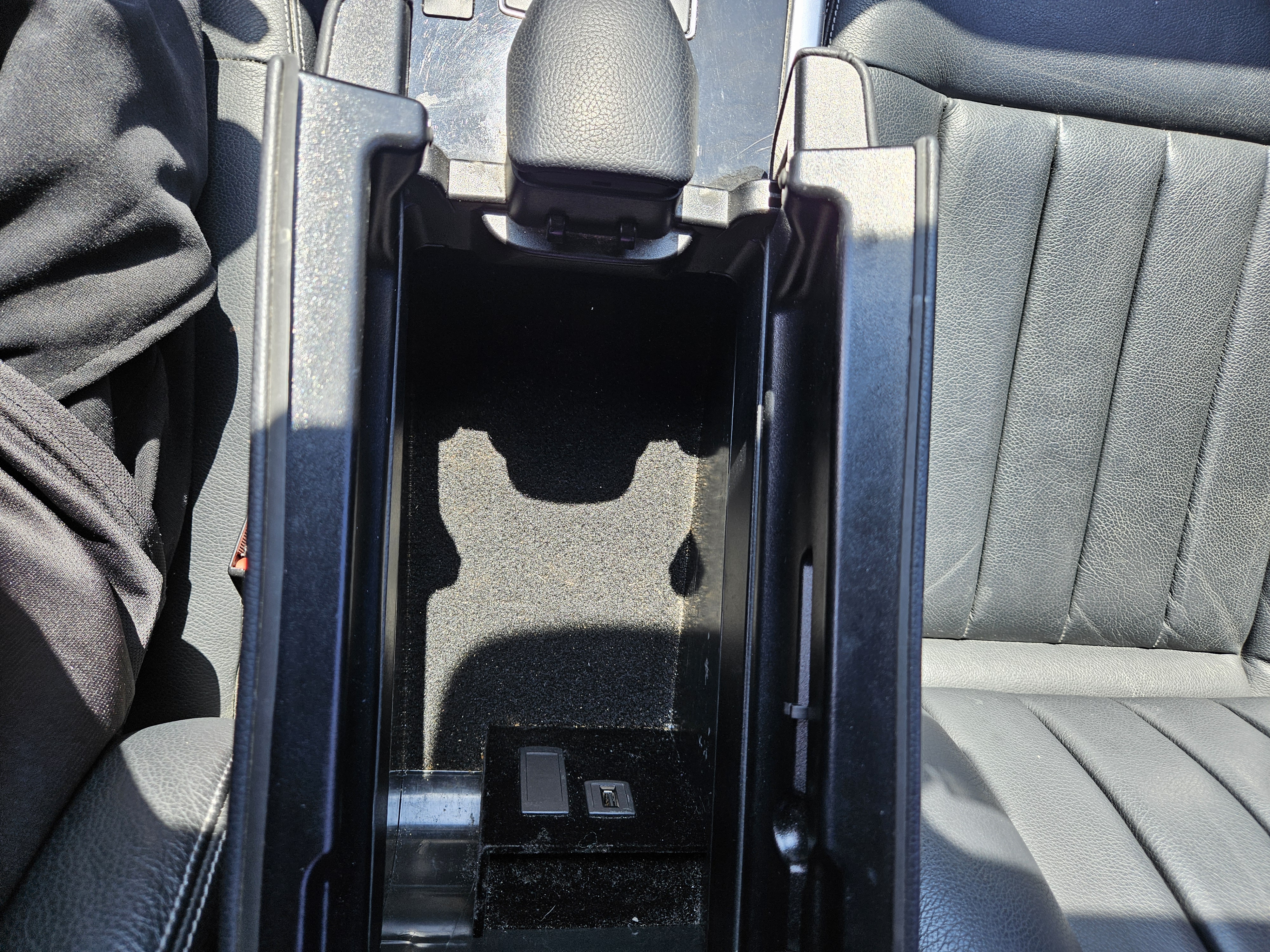 2015 BENZ W212 E220 AVANGARDE - Thumbnail 24