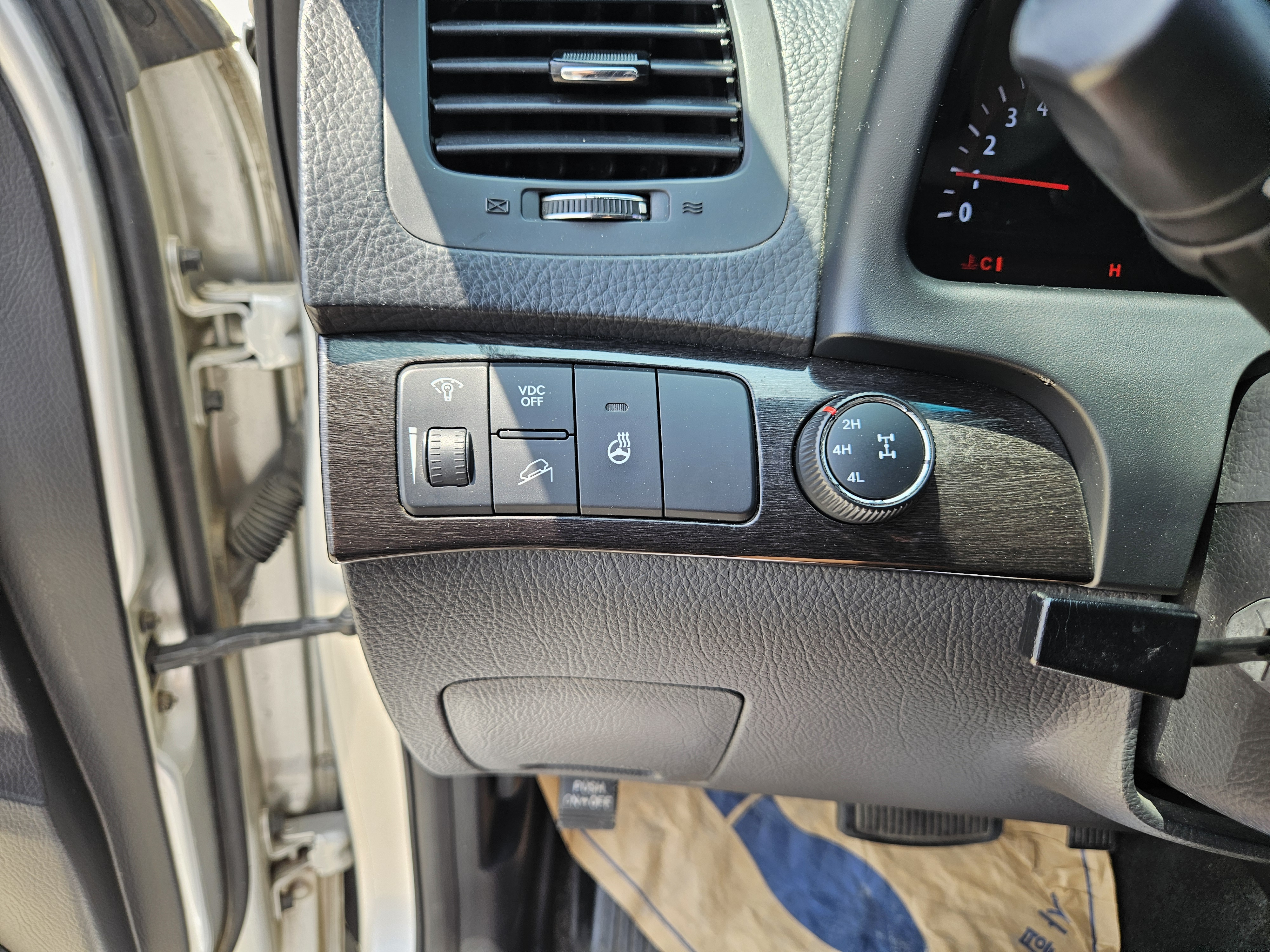 2013 KIA  MOHAVE 4WD JV300 - Thumbnail 28