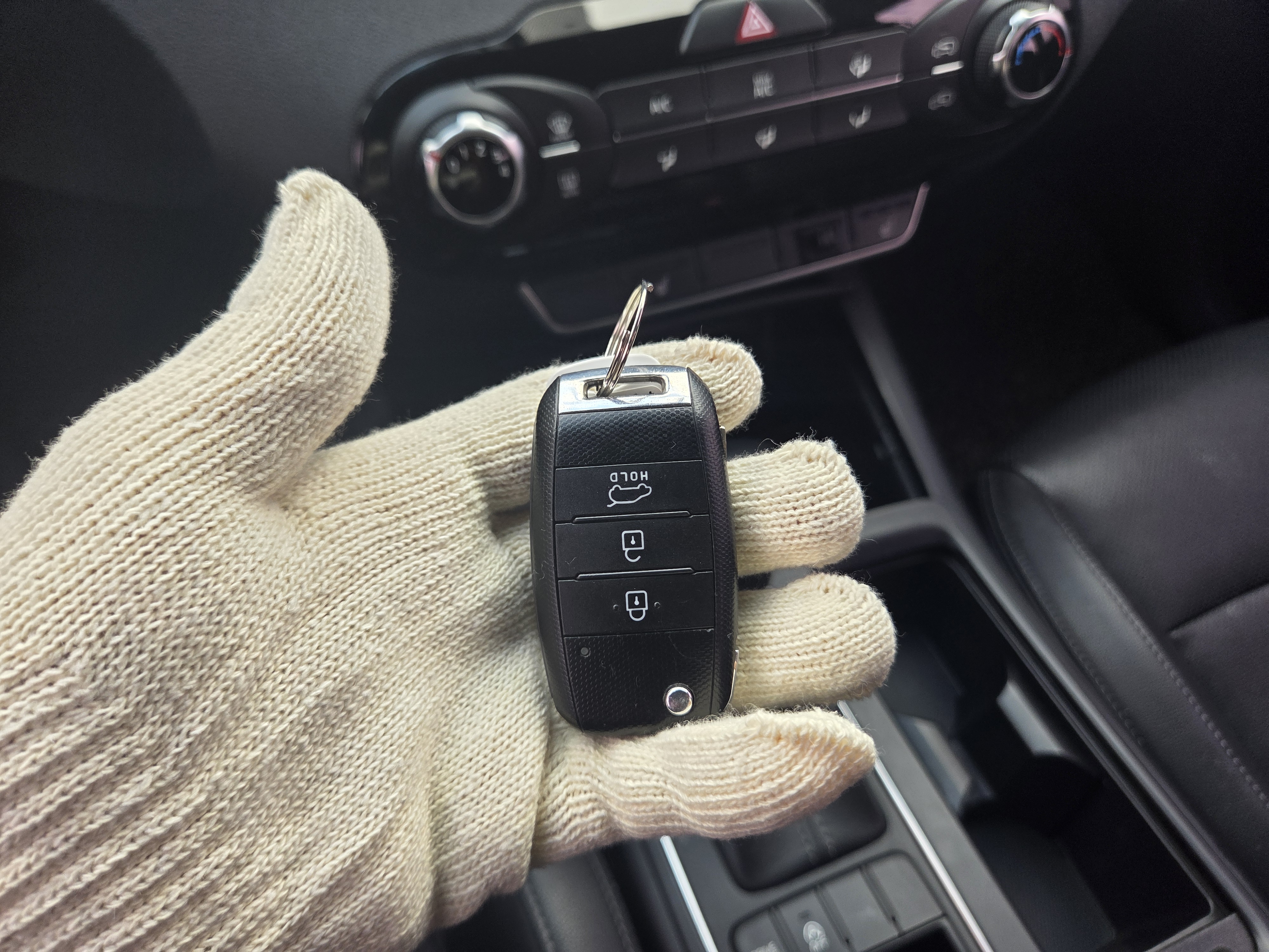 2015 KIA  ALL NEW SORENTO DIESEL 2.0 2WD DELUX  - Thumbnail 19