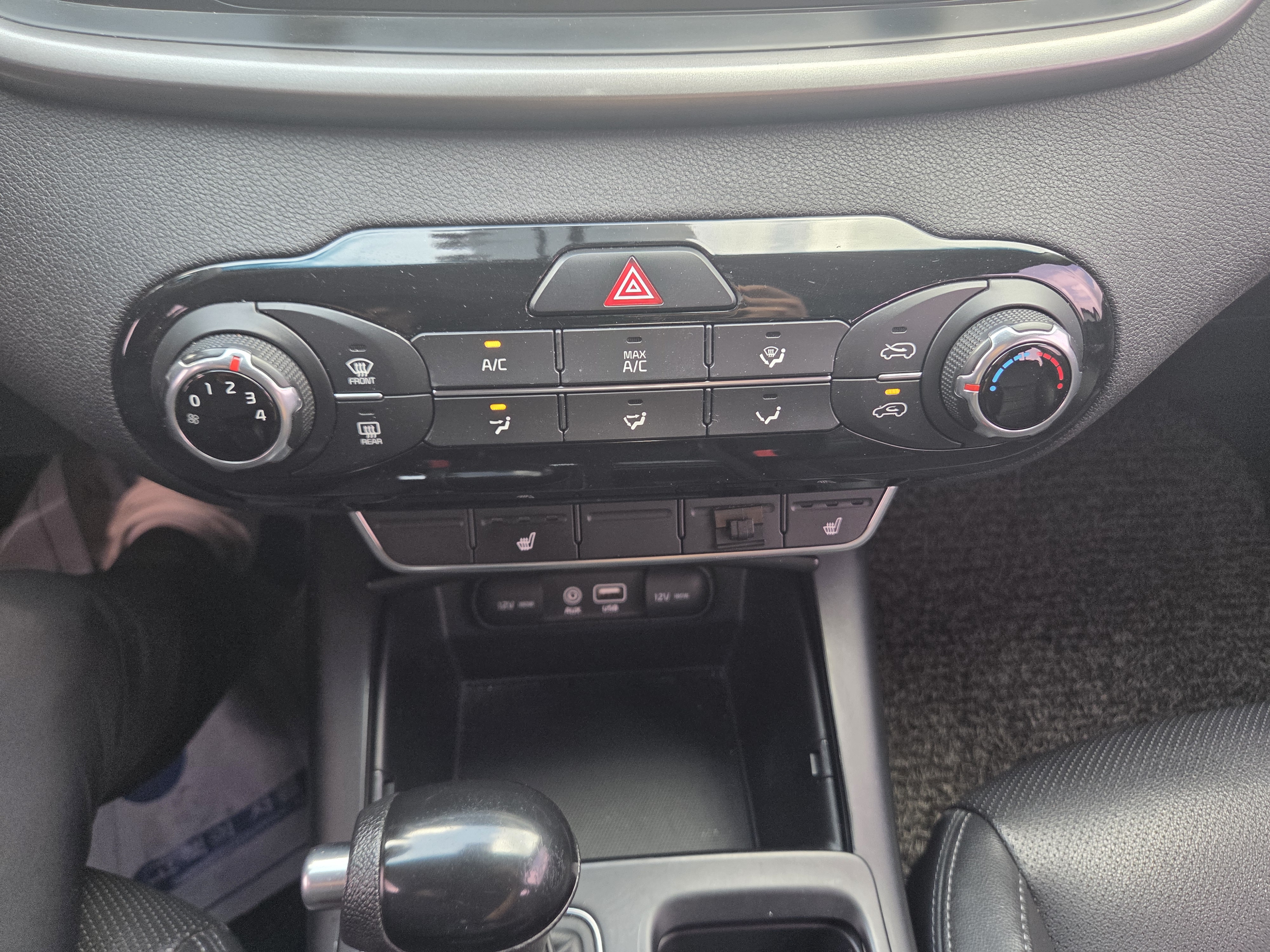 2015 KIA  ALL NEW SORENTO DIESEL 2.0 2WD DELUX  - Thumbnail 21
