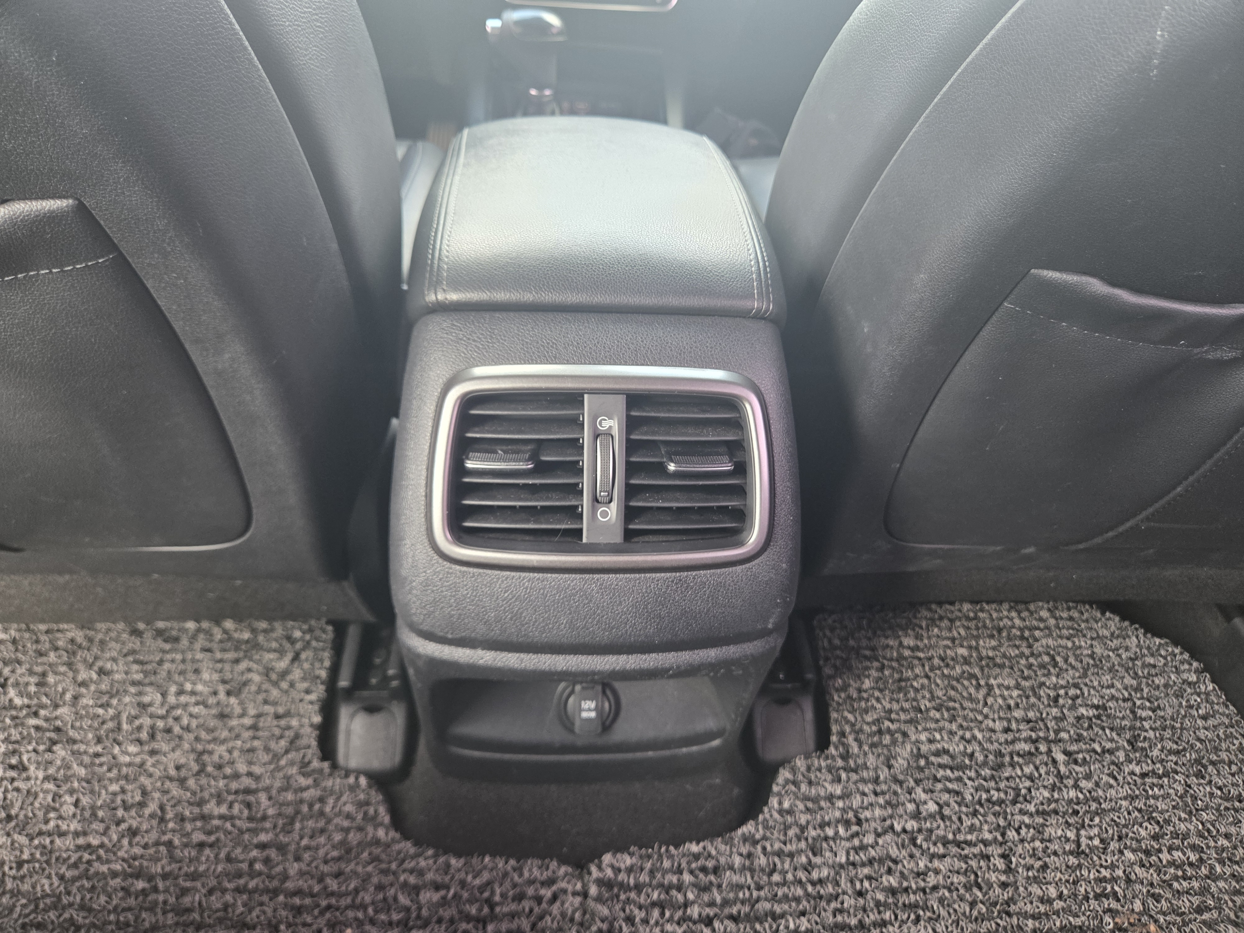 2015 KIA  ALL NEW SORENTO DIESEL 2.0 2WD DELUX  - Thumbnail 33