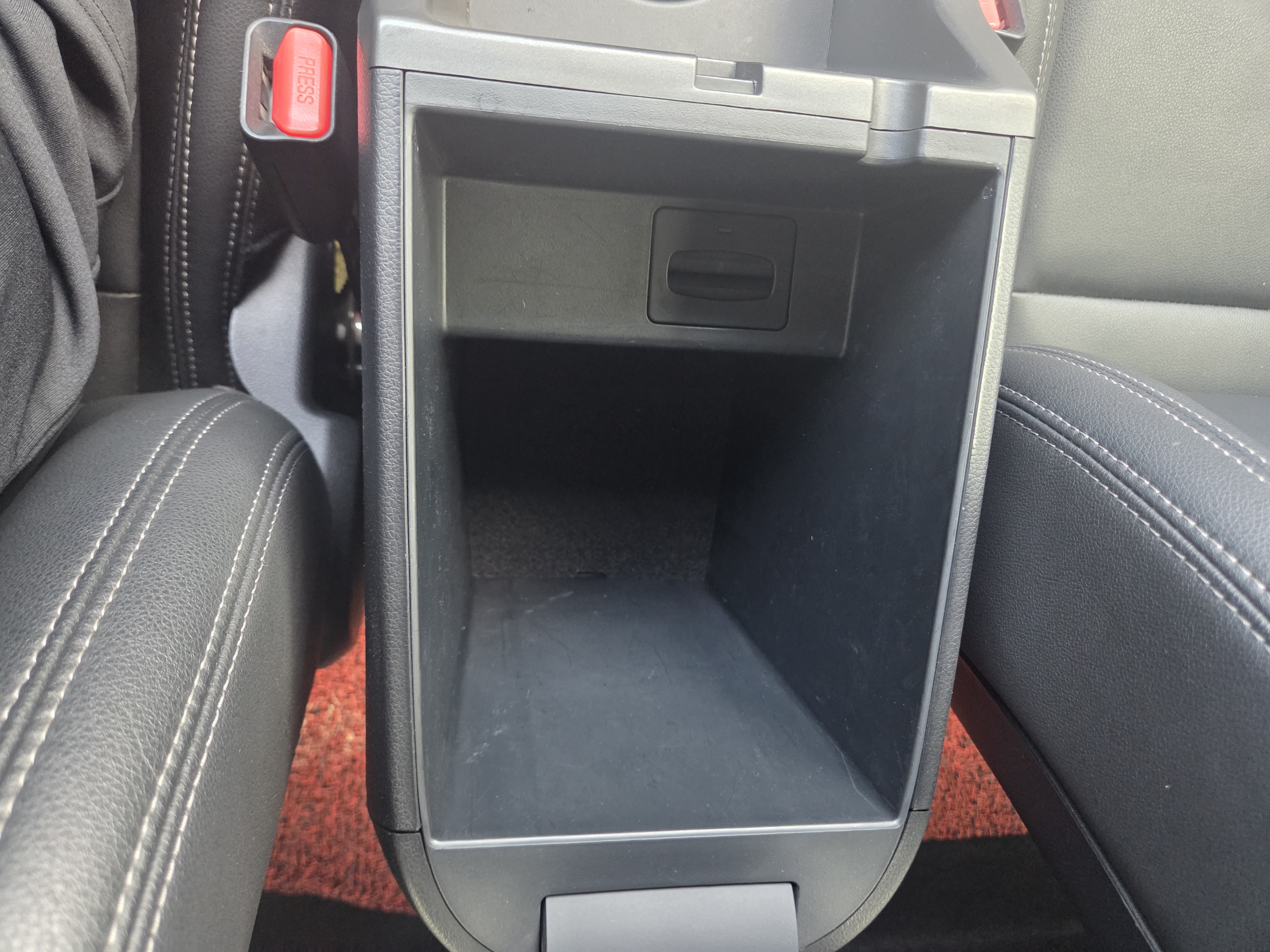 2013 KIA  SPORTAGE R DIESEL 2WD TLX  - Thumbnail 24
