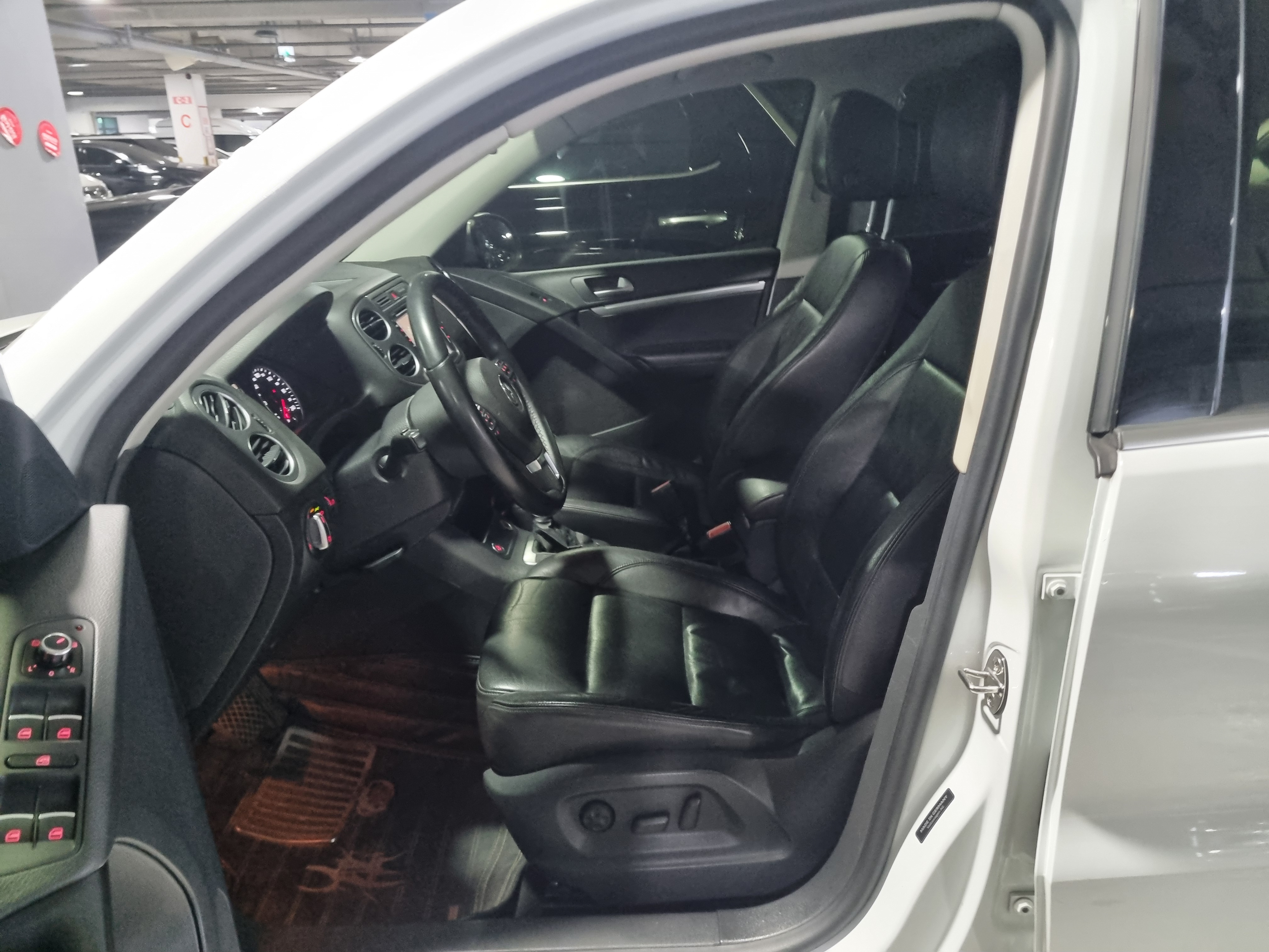 2014  Volkswagen TIGUAN 2.0 TDI COMFORT 5N  - Thumbnail 15