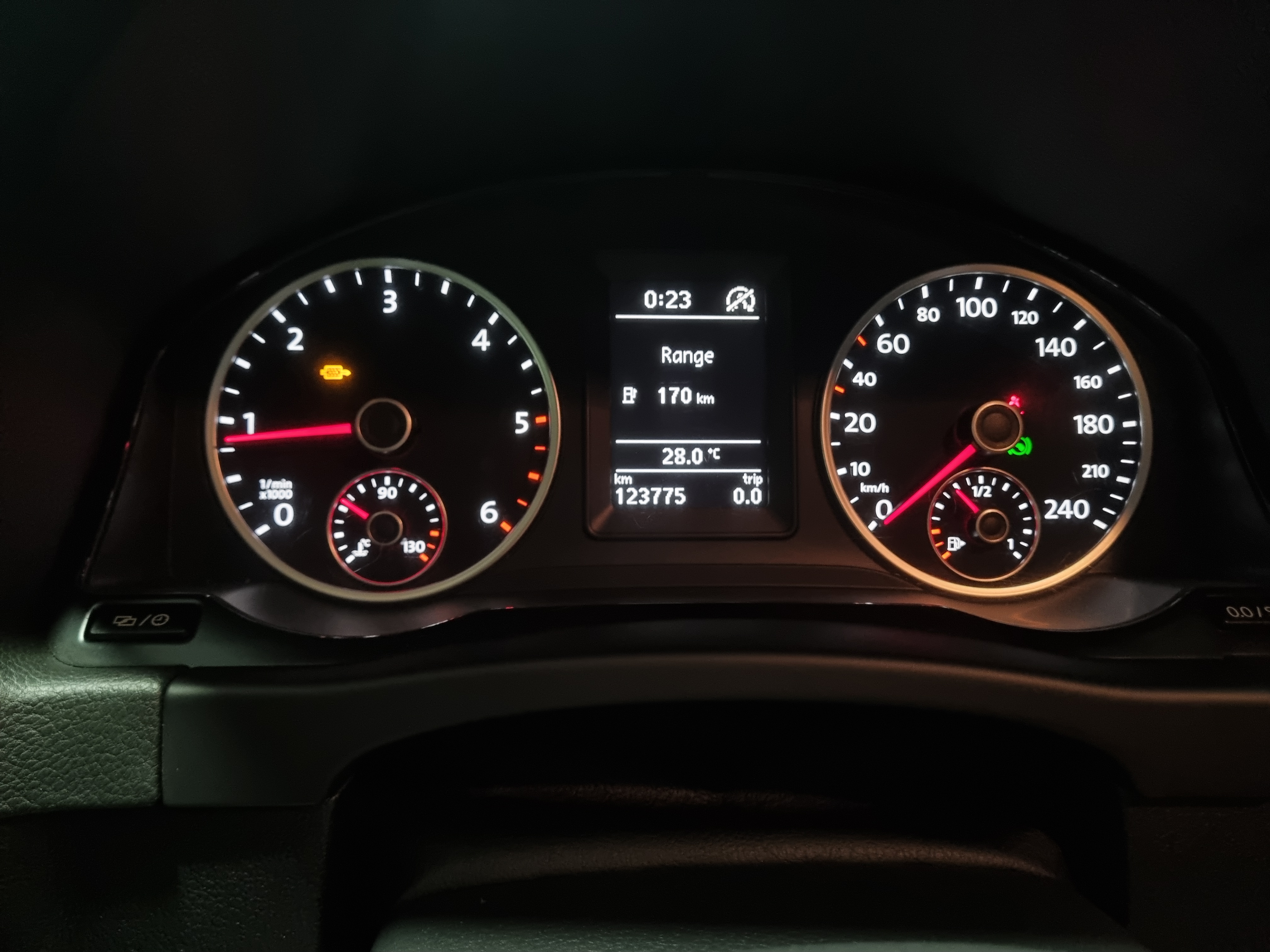 2014  Volkswagen TIGUAN 2.0 TDI COMFORT 5N  - Thumbnail 25