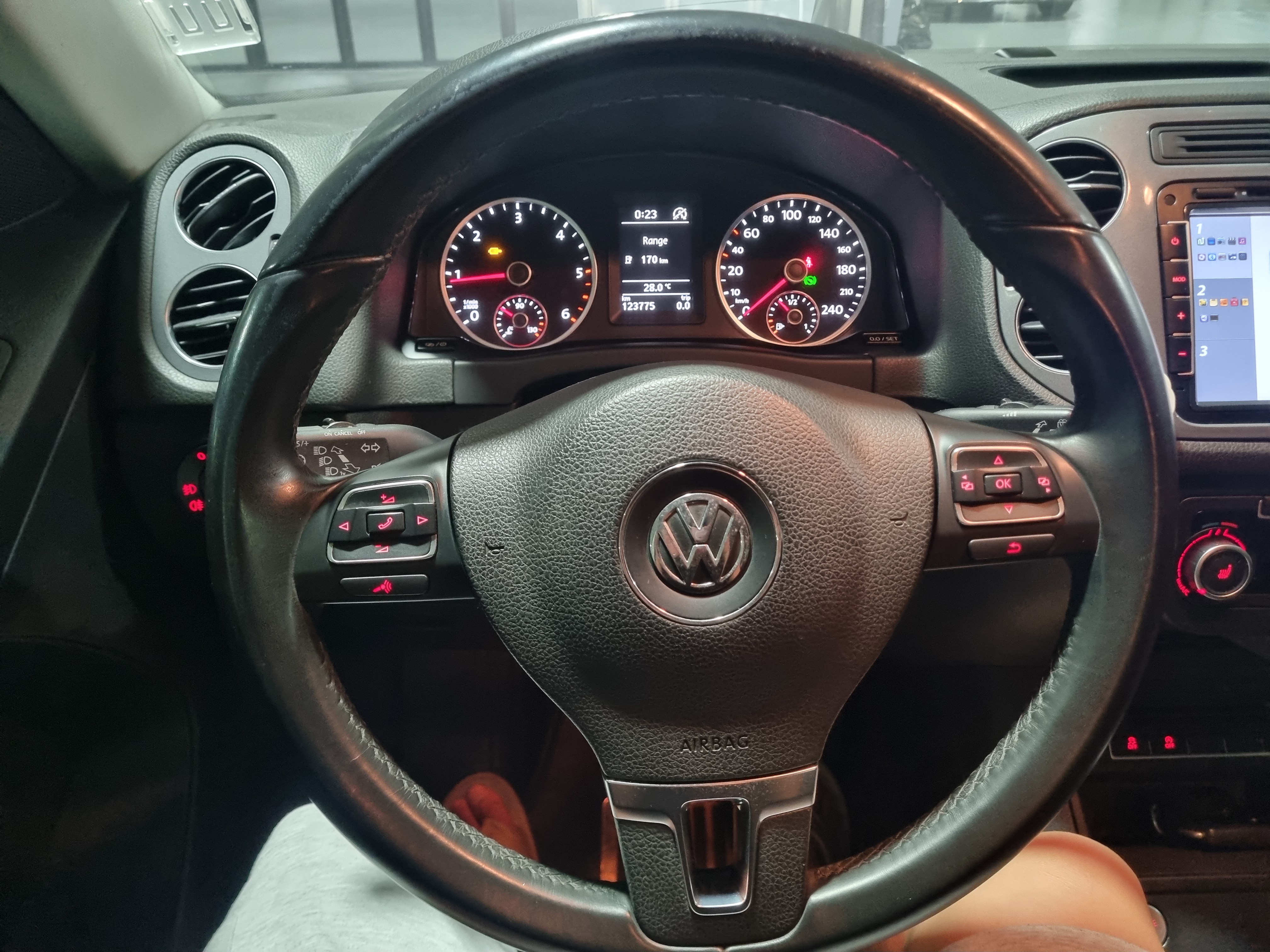 2014  Volkswagen TIGUAN 2.0 TDI COMFORT 5N  - Thumbnail 26