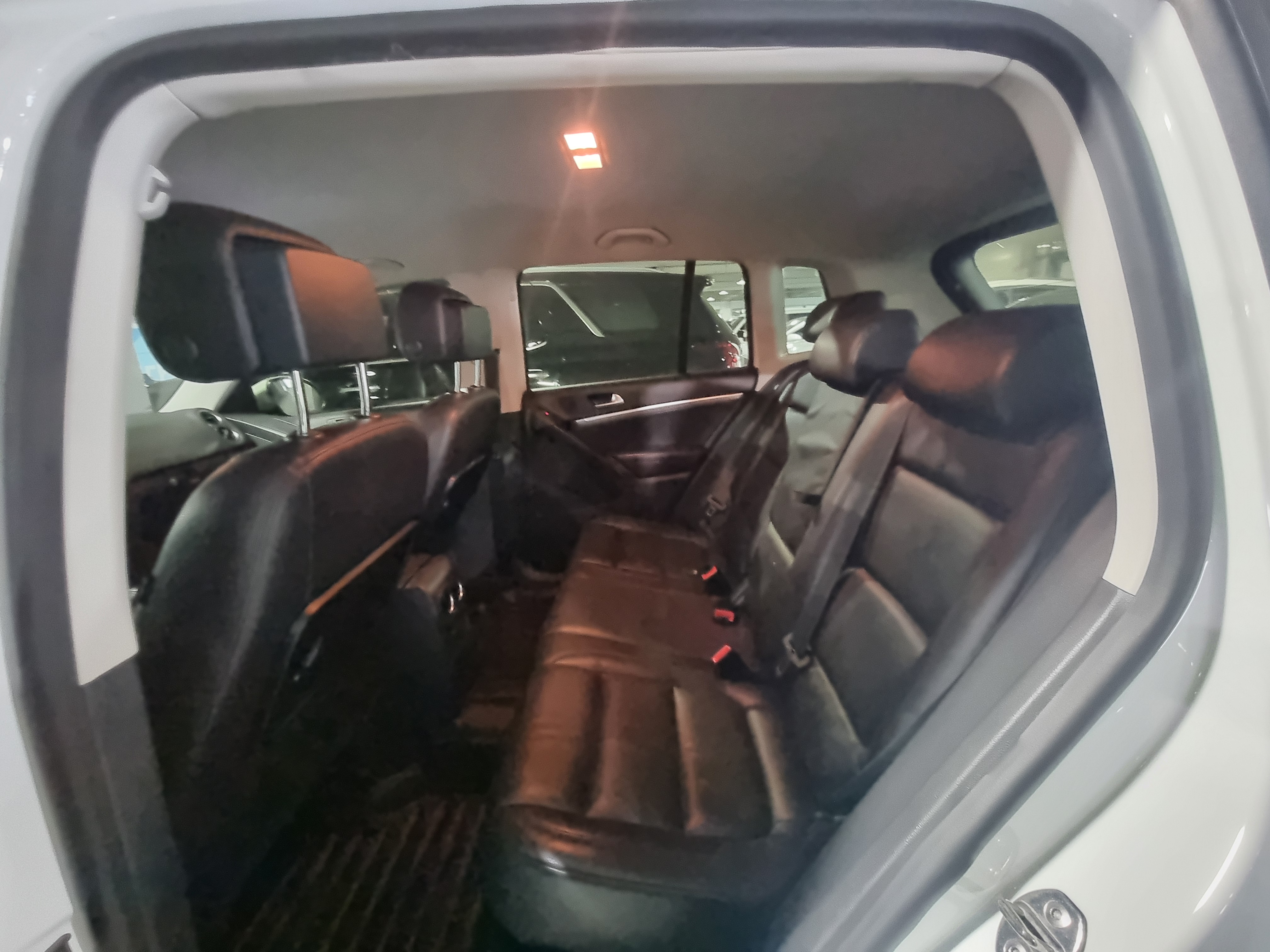 2014  Volkswagen TIGUAN 2.0 TDI COMFORT 5N  - Thumbnail 31
