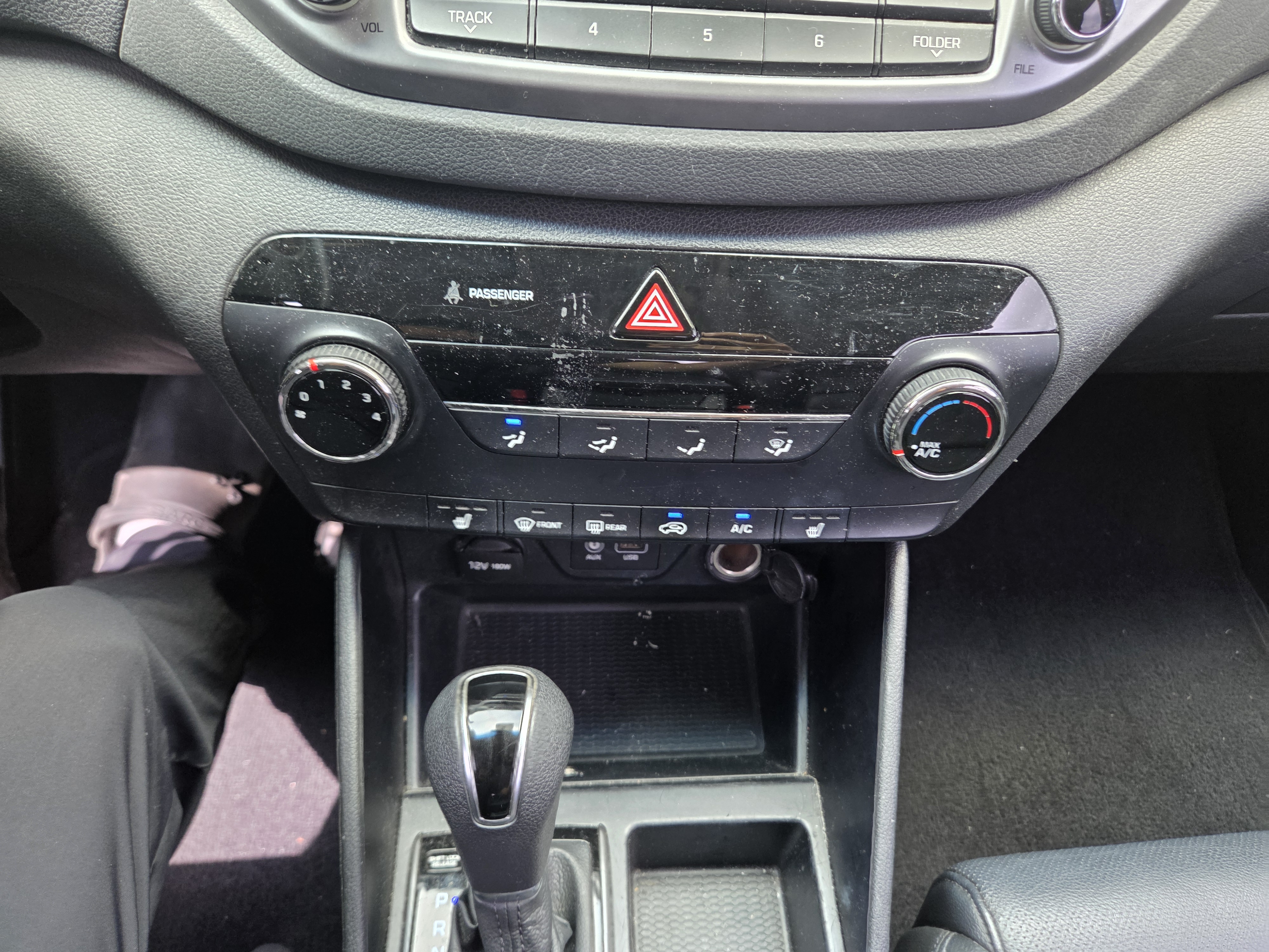 2016 HYUNDAI   ALL NEW TUCSON 1.7 2WD STYLE  - Thumbnail 21