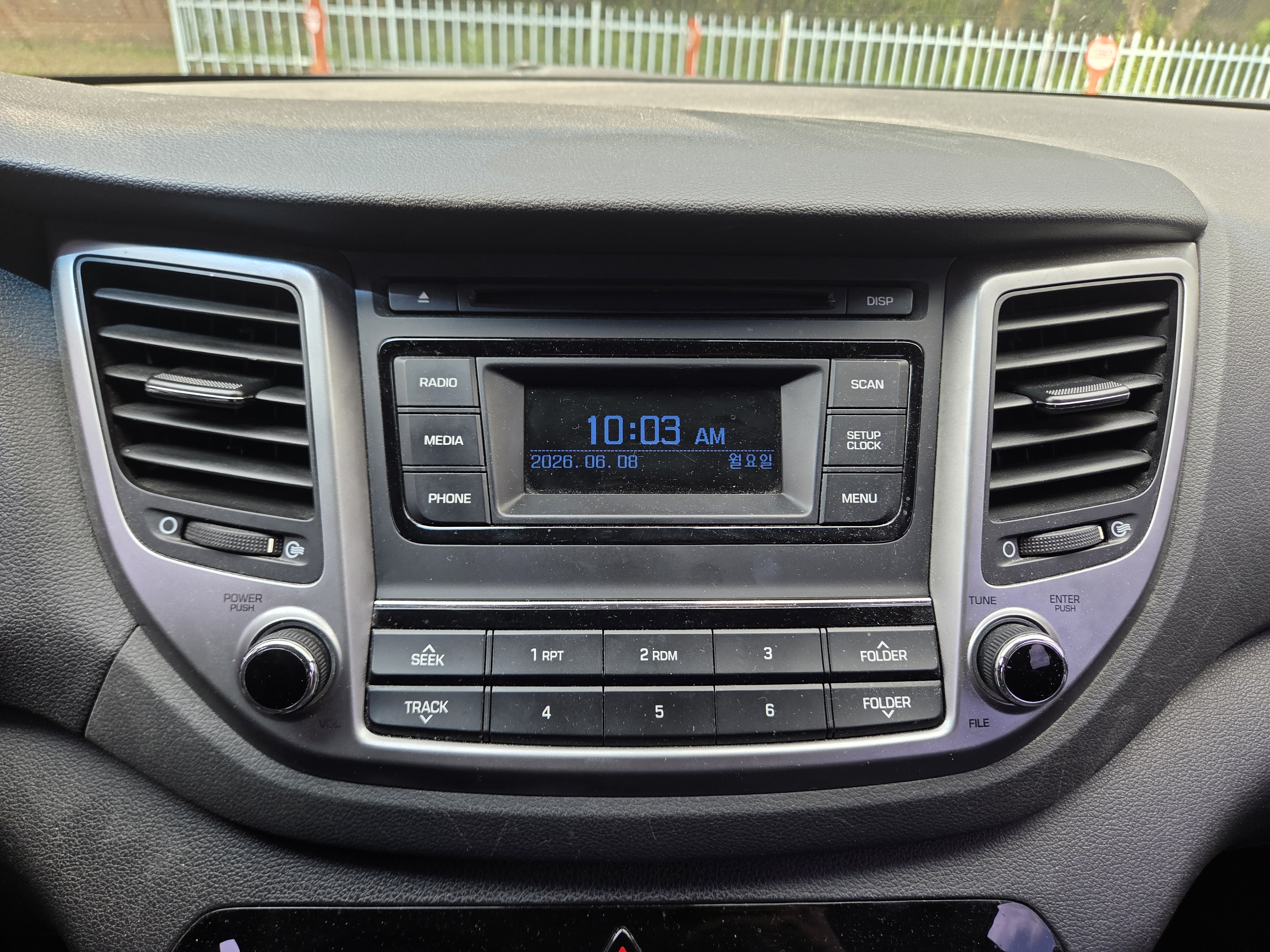 2016 HYUNDAI   ALL NEW TUCSON 1.7 2WD STYLE  - Thumbnail 22