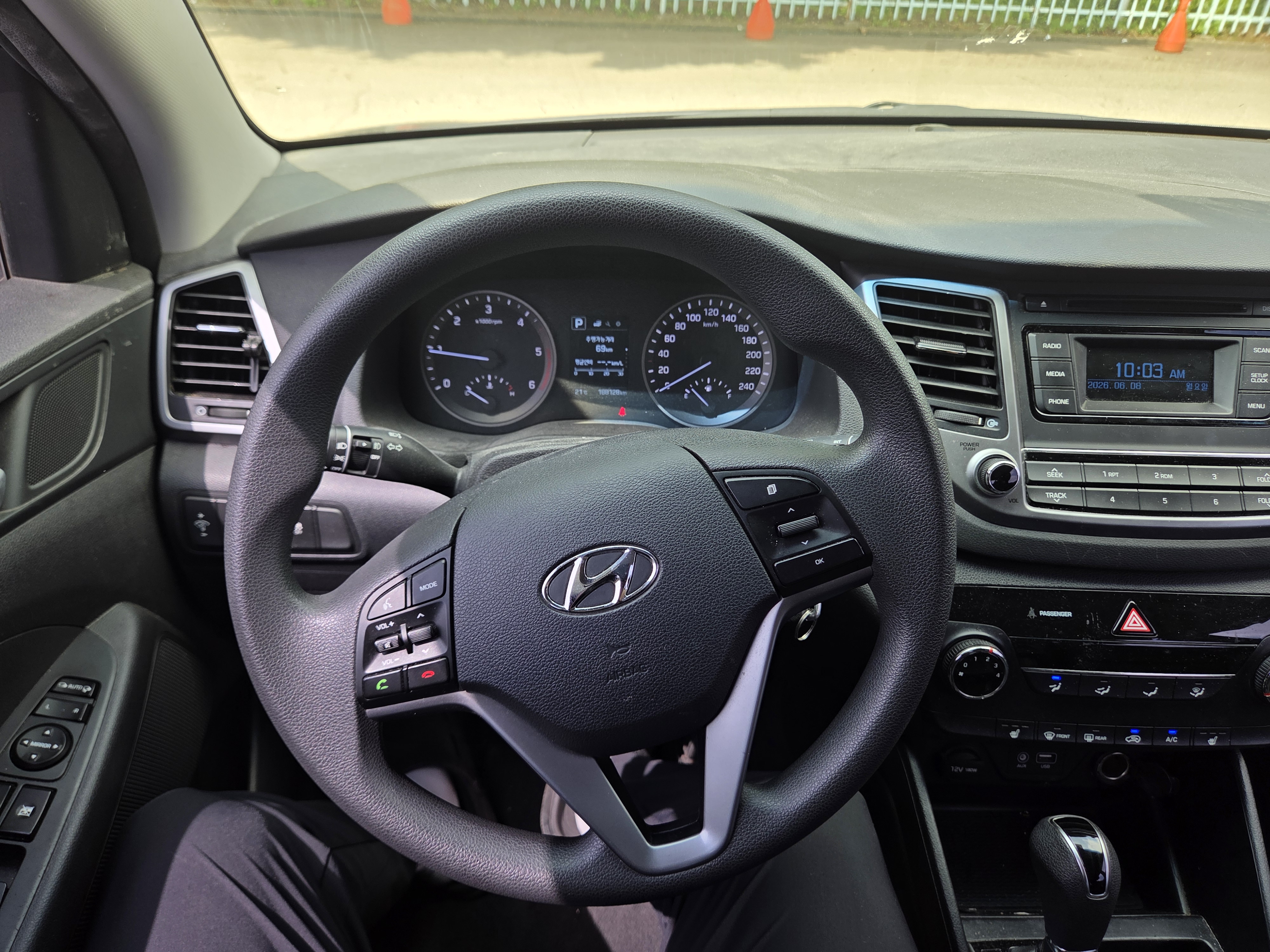 2016 HYUNDAI   ALL NEW TUCSON 1.7 2WD STYLE  - Thumbnail 23