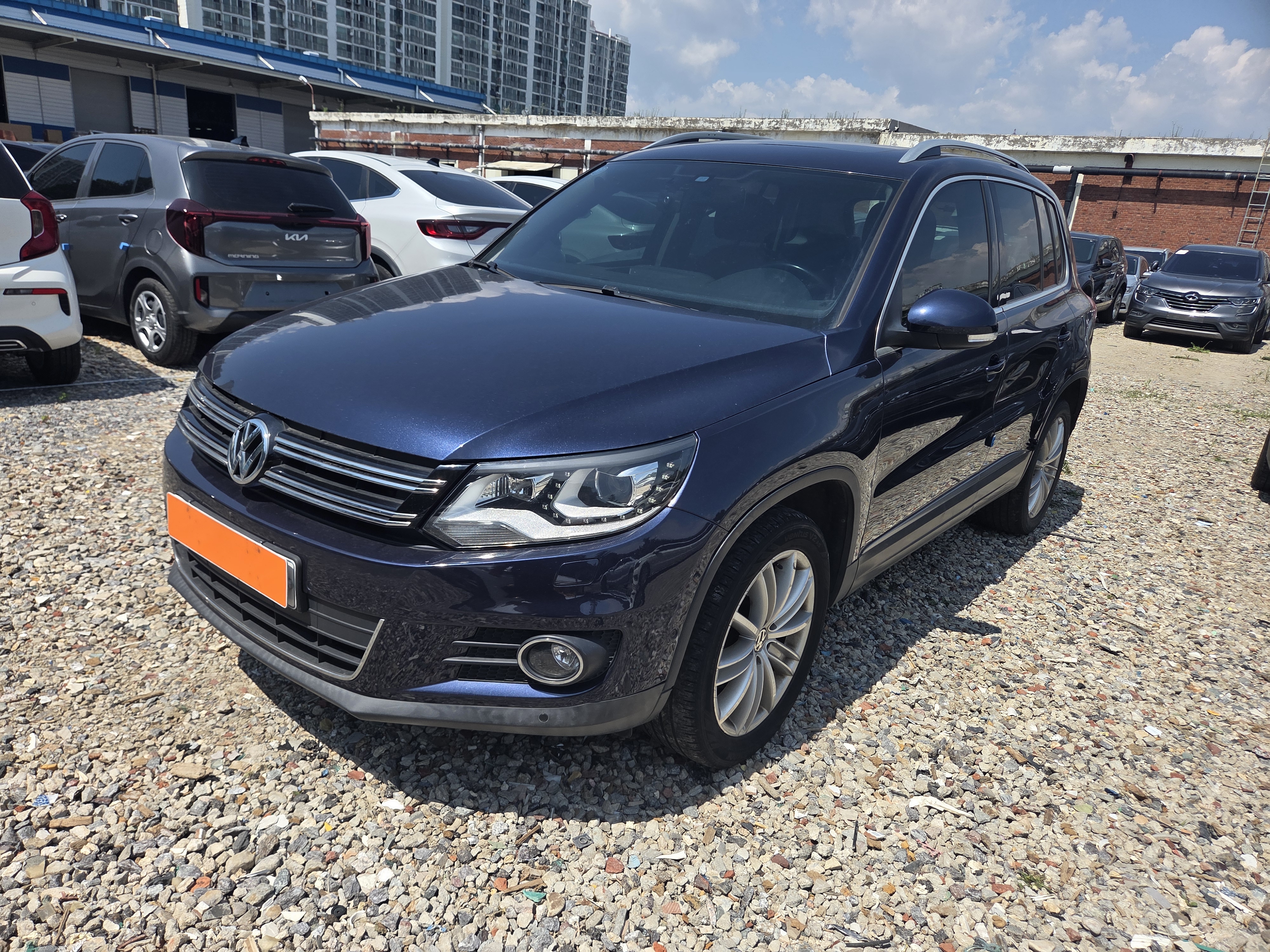 2015 VOLKSWAGEN NEW TIGUAN 2.0 TDI PREMIUM - Thumbnail 4