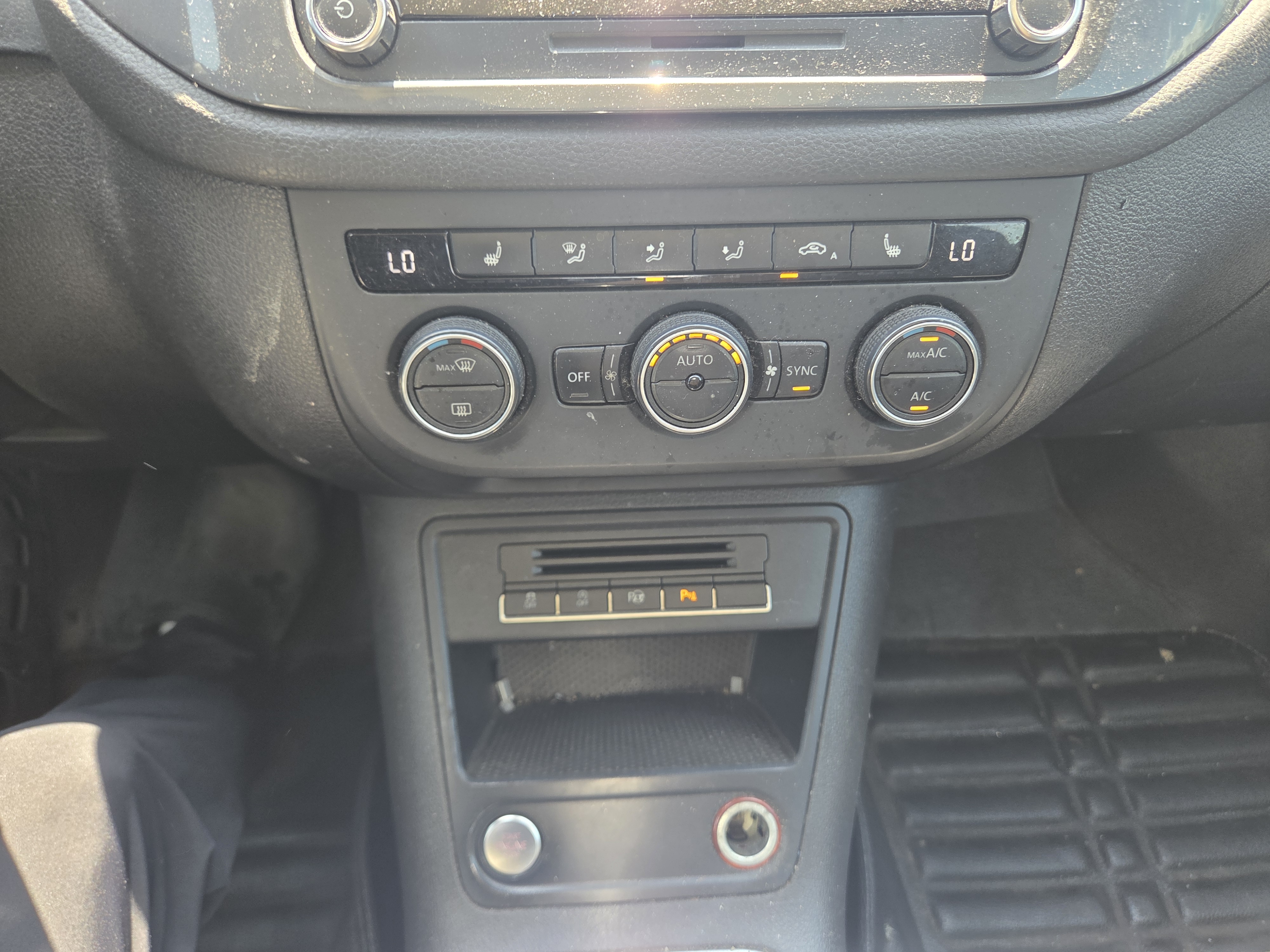 2015 VOLKSWAGEN NEW TIGUAN 2.0 TDI PREMIUM - Thumbnail 19