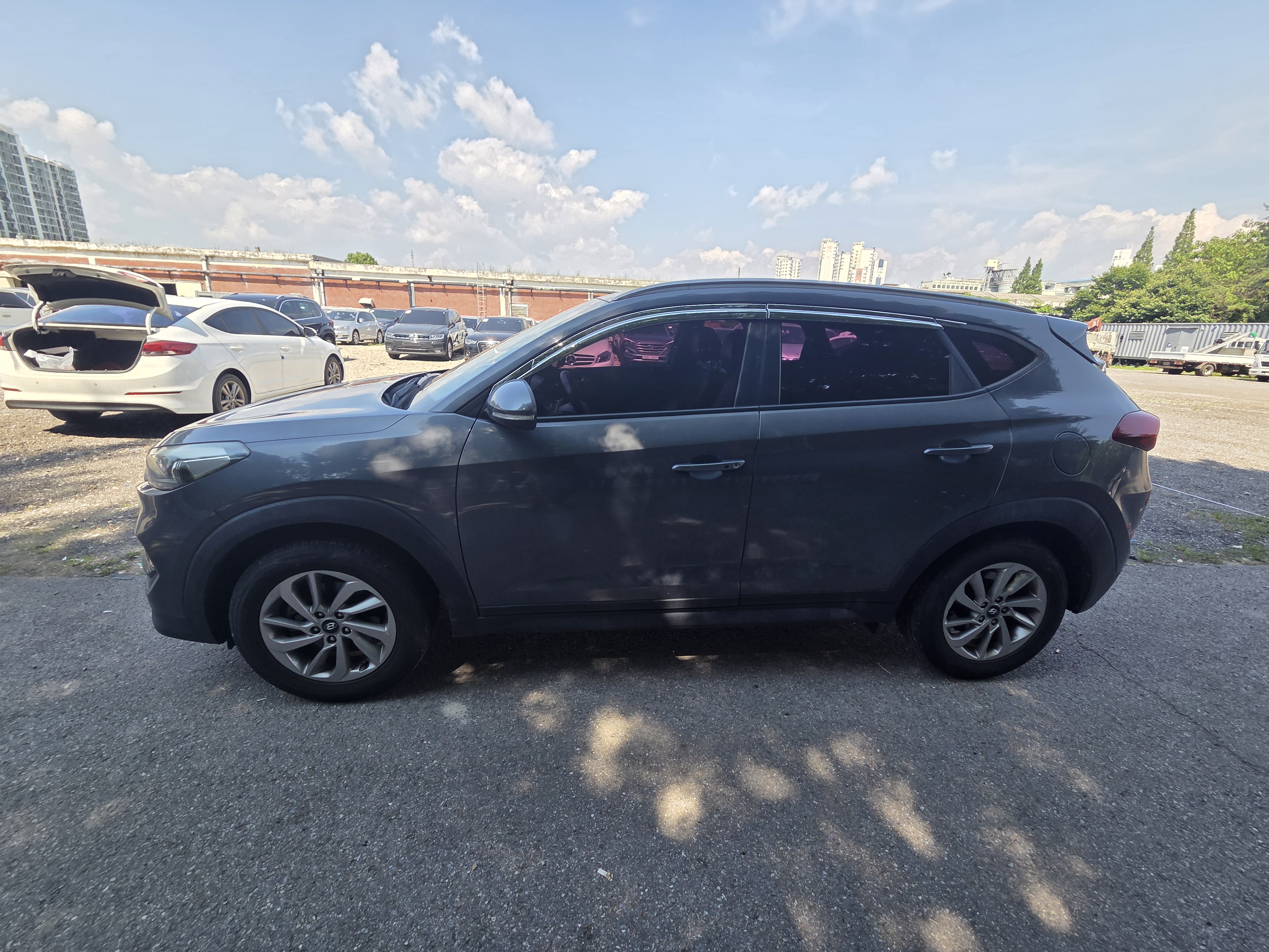2016 HYUNDAI  ALL NEW TUCSON 1.7 2WD MODERN  - Thumbnail 3