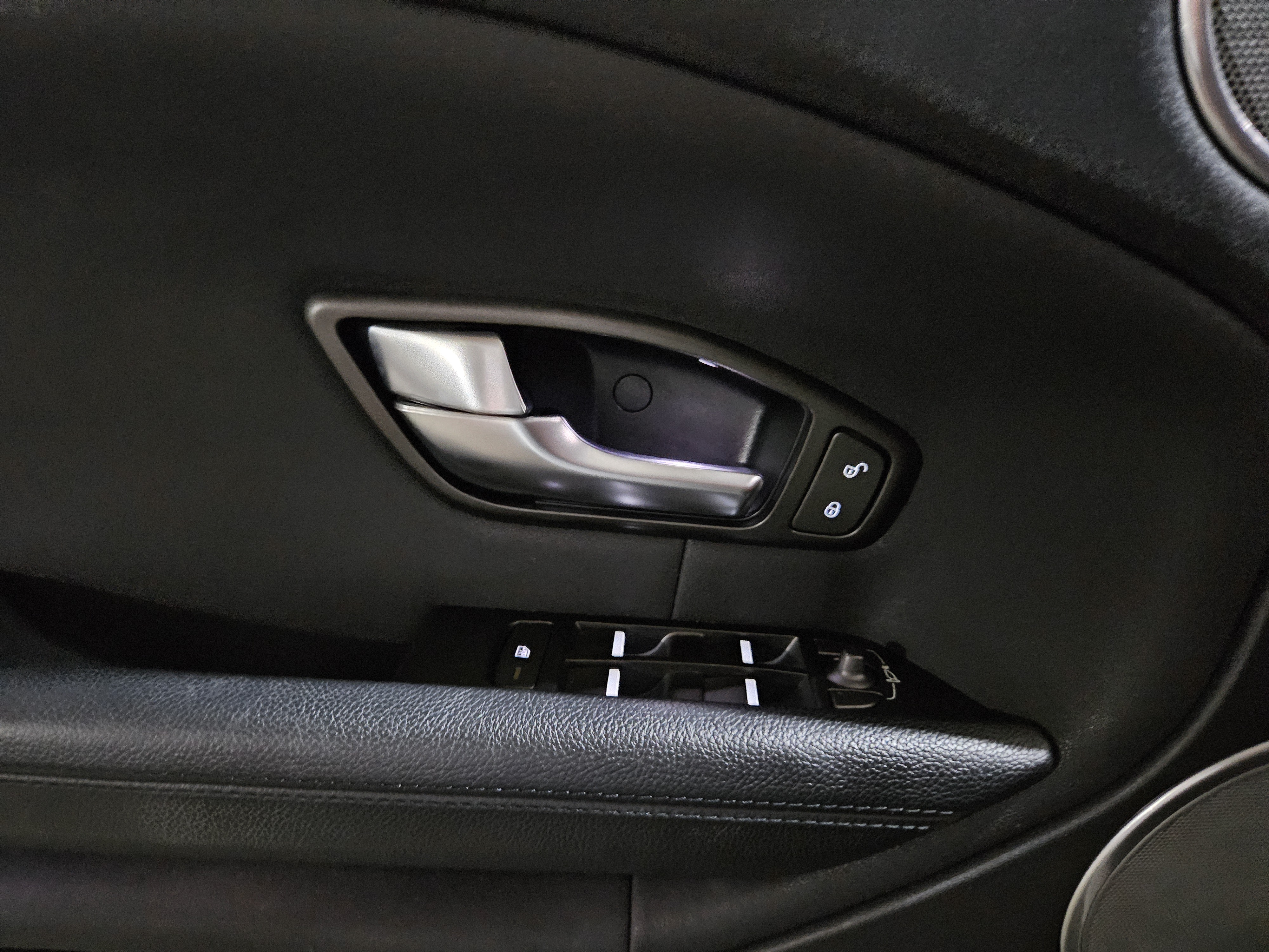 2018 LAND  RANGEROVER EVOQUE 2.0  - Thumbnail 30