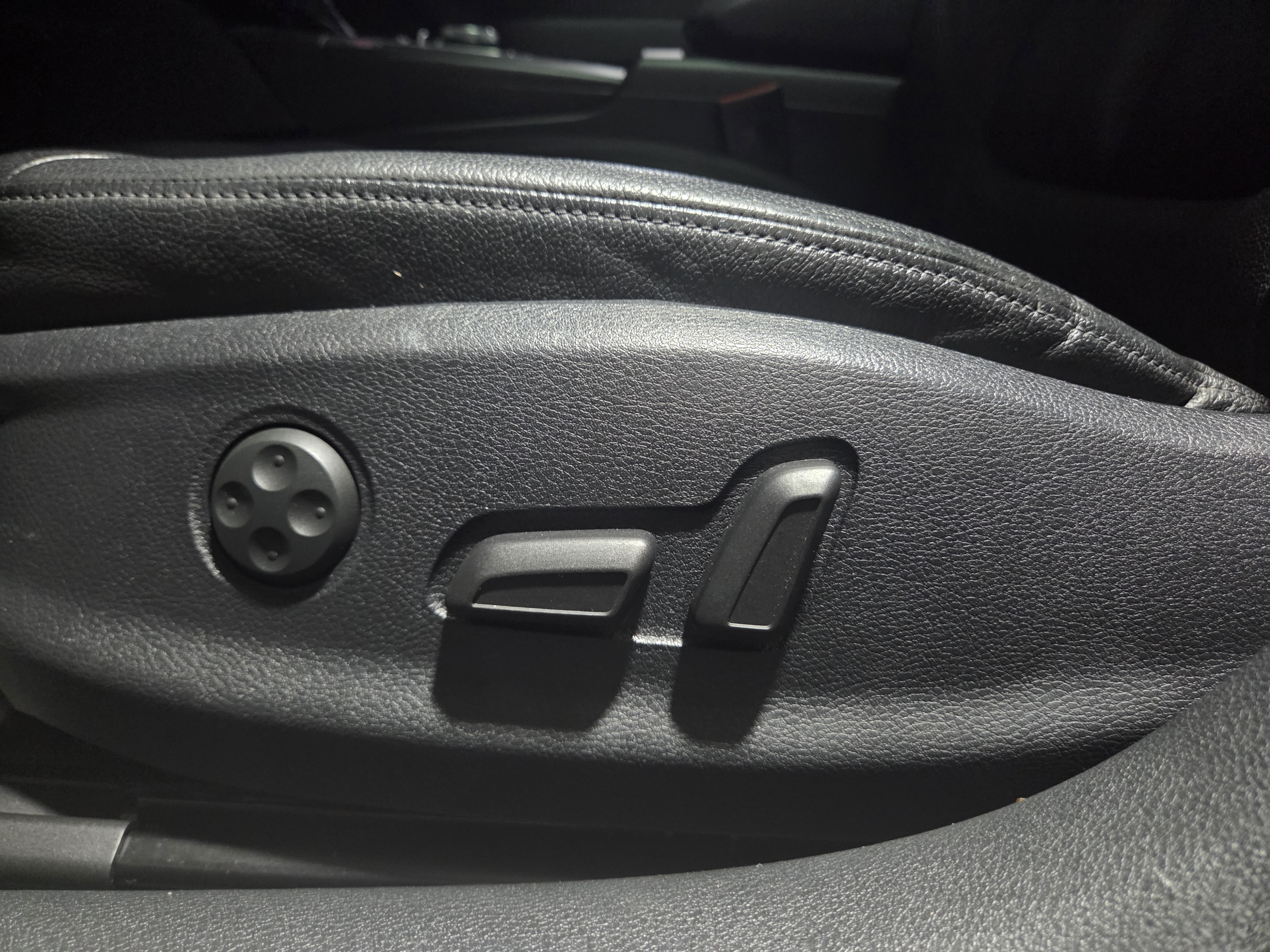 2014 AUDI  A3 25 TDI 8V  - Thumbnail 16