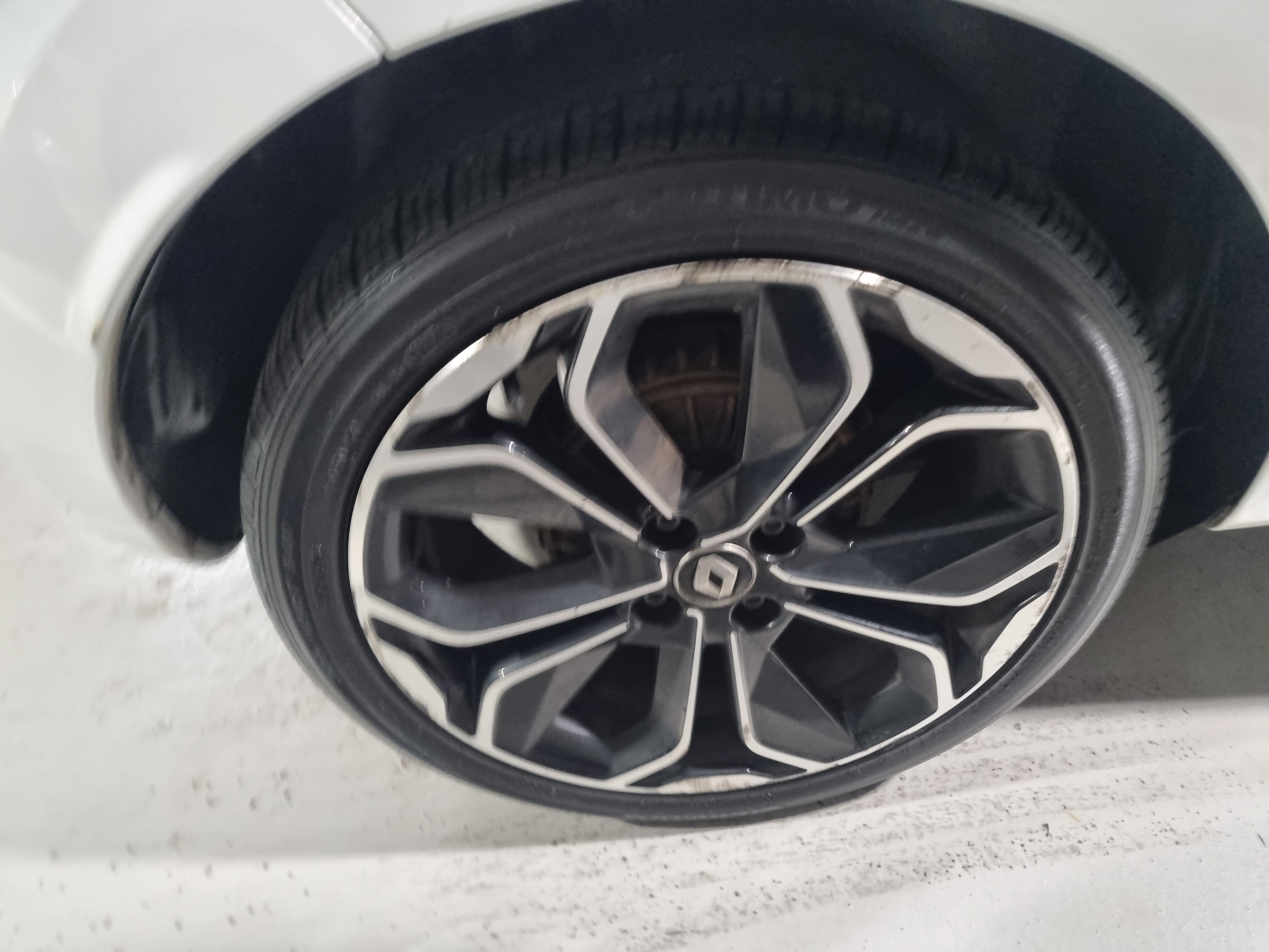 2018  renault clio intense  - Thumbnail 25