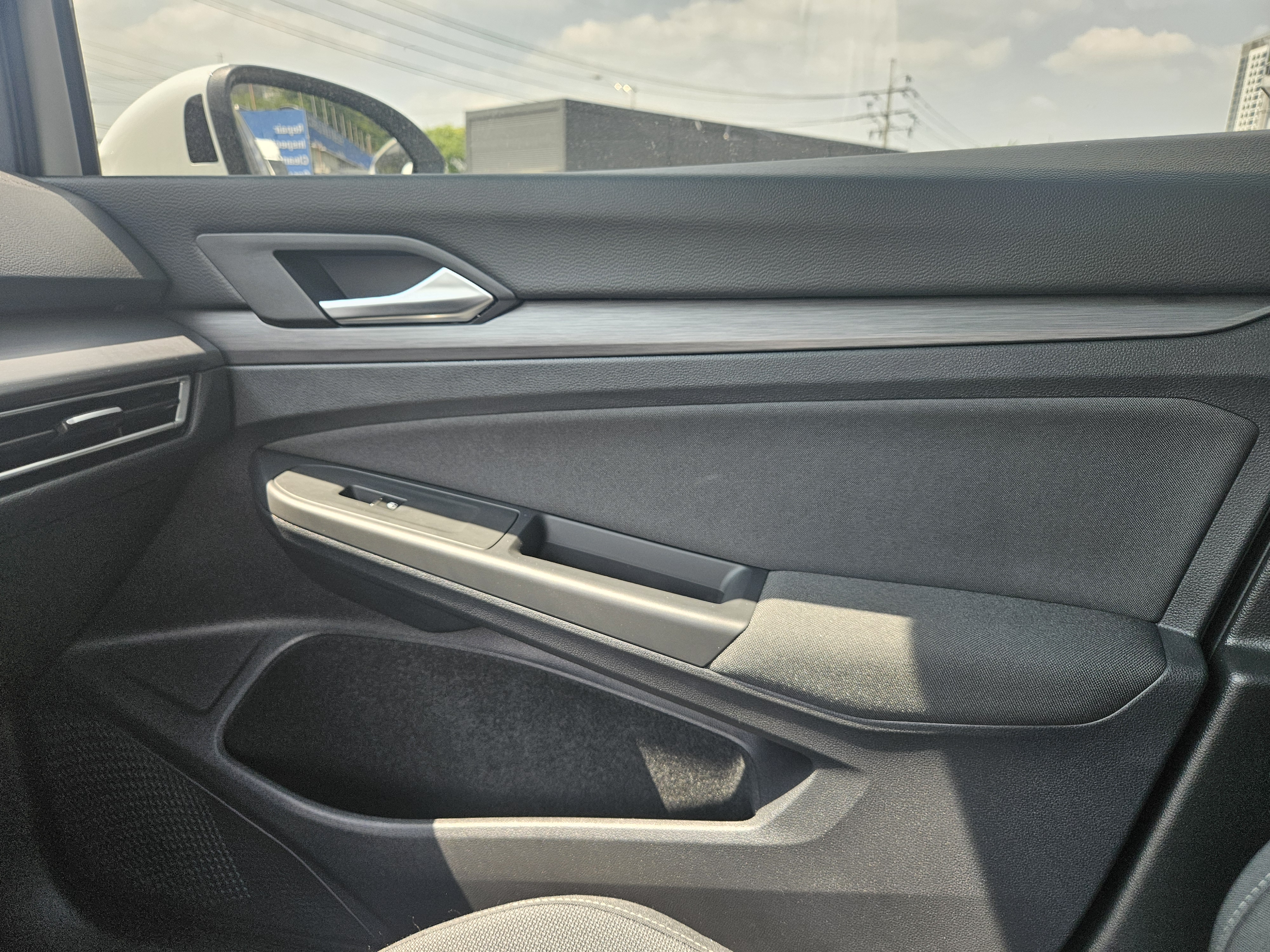 2022 VOLKSWAGEN Golf 8 2.0 TDI PRESTIGE  - Thumbnail 18