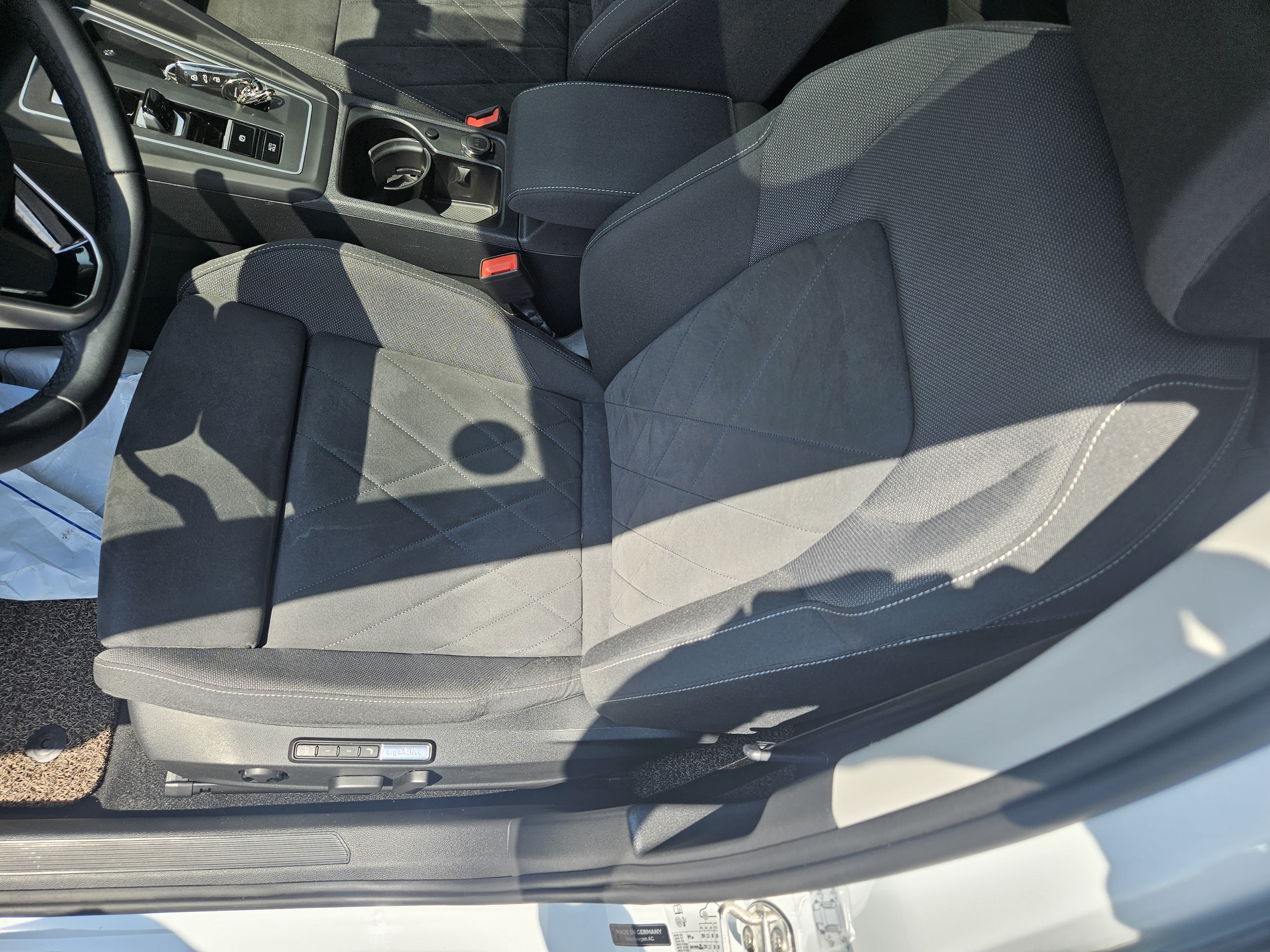 2022 VOLKSWAGEN Golf 8 2.0 TDI PRESTIGE  - Thumbnail 20