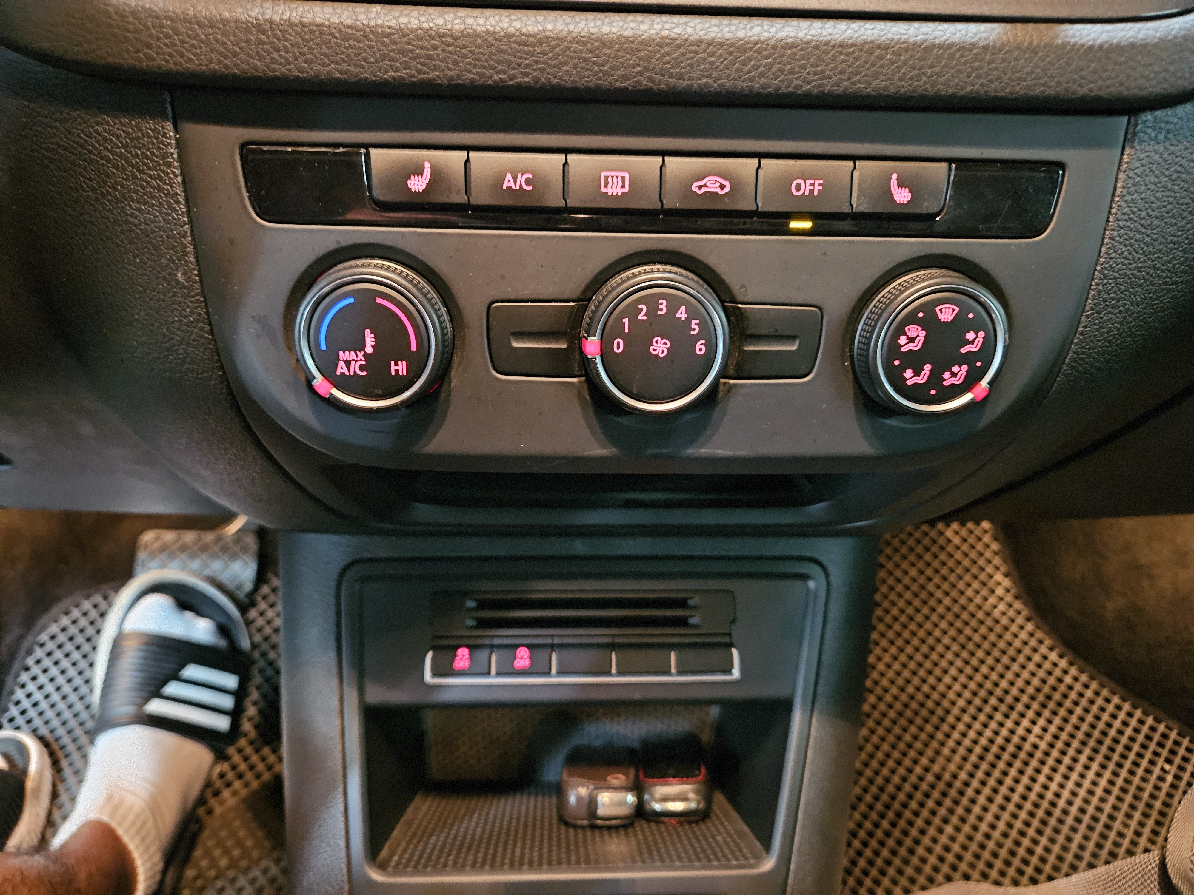2016 VOLKSWAGEN  TIGUAN 2.0 TDI COMFORT 5N  - Thumbnail 24