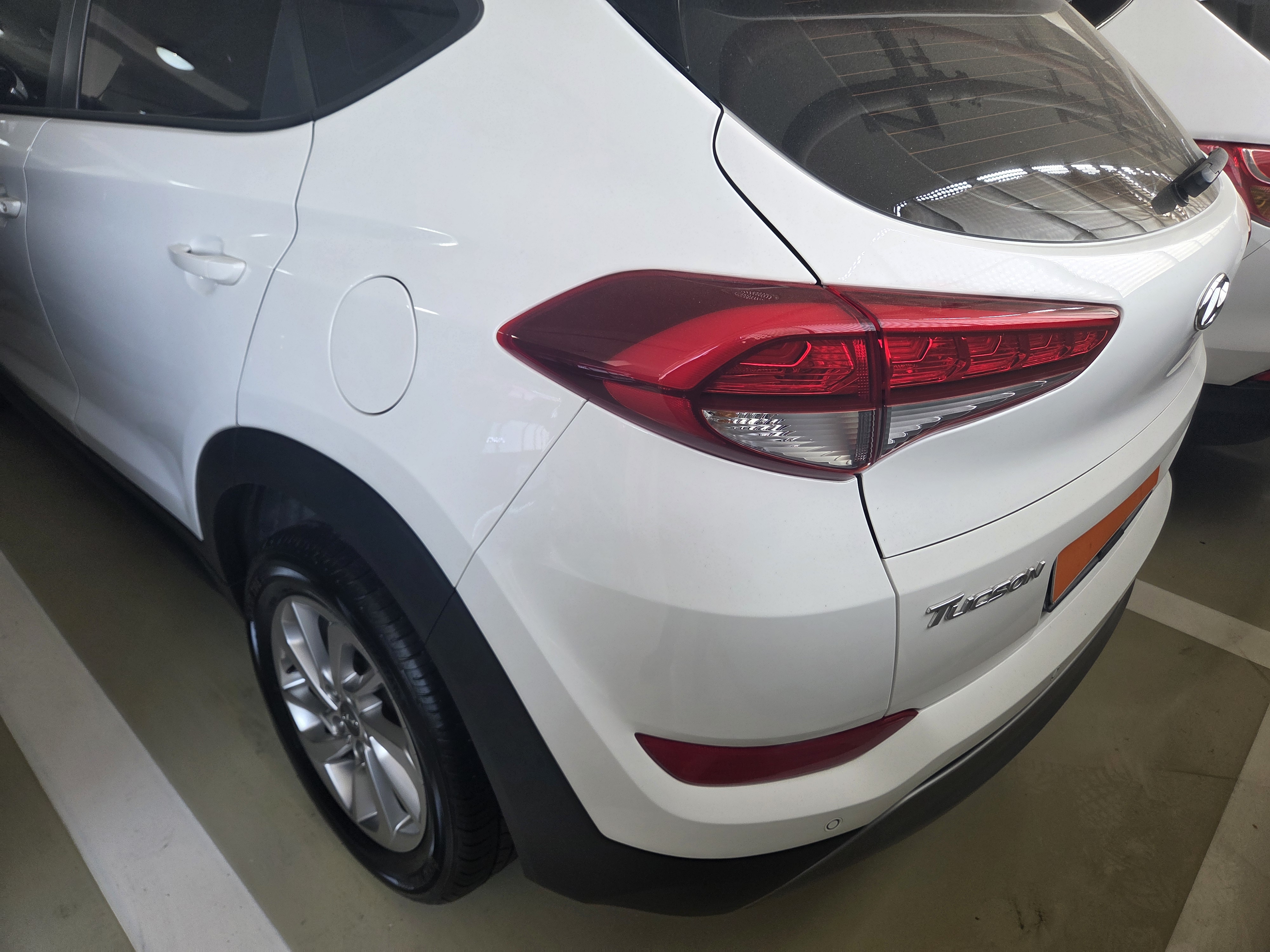 2015 HYUNDAI  ALL NEW TUCSON DIESEL 2.0 2WD MODERN  - Thumbnail 2