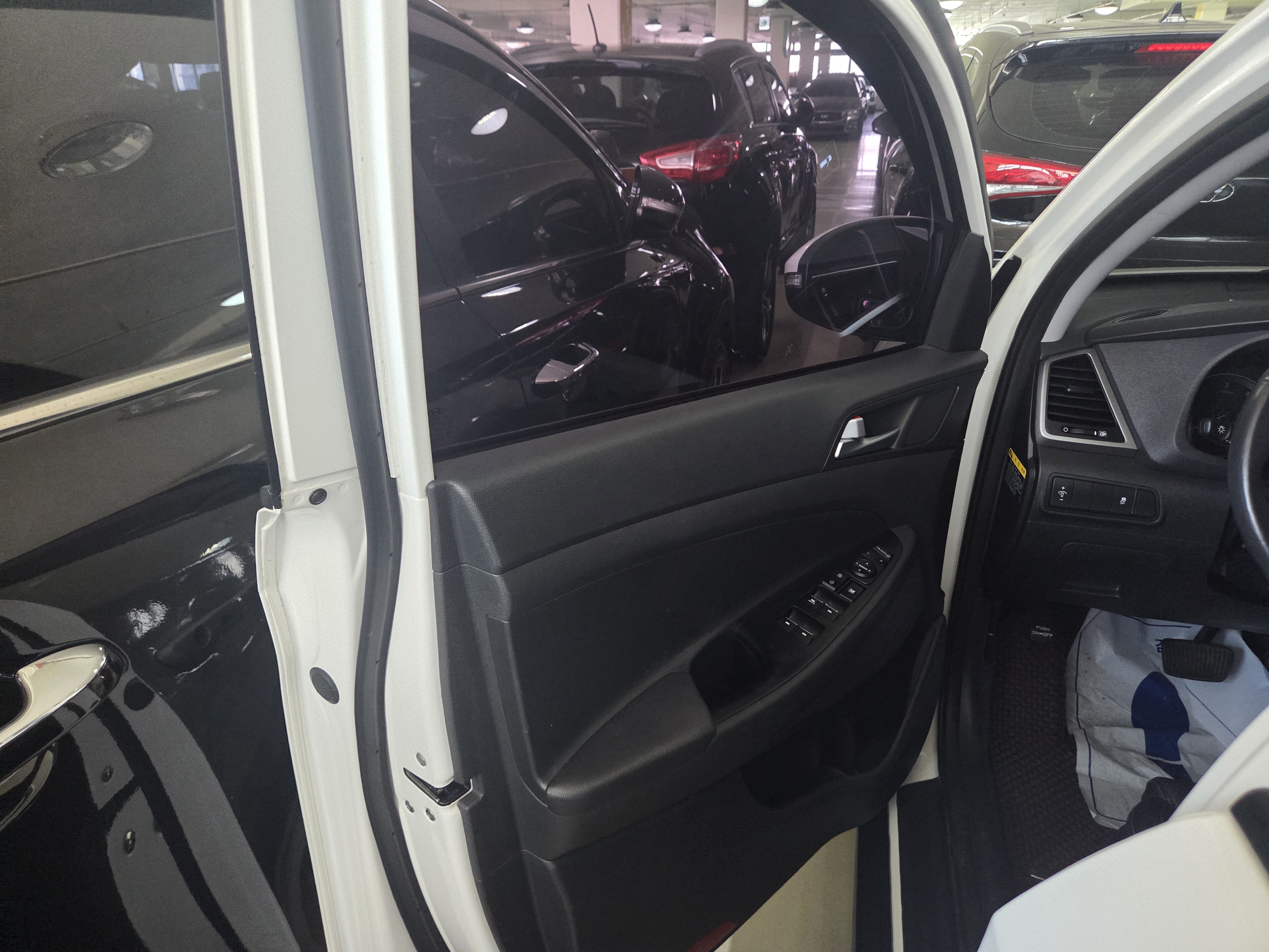 2015 HYUNDAI  ALL NEW TUCSON DIESEL 2.0 2WD MODERN  - Thumbnail 16