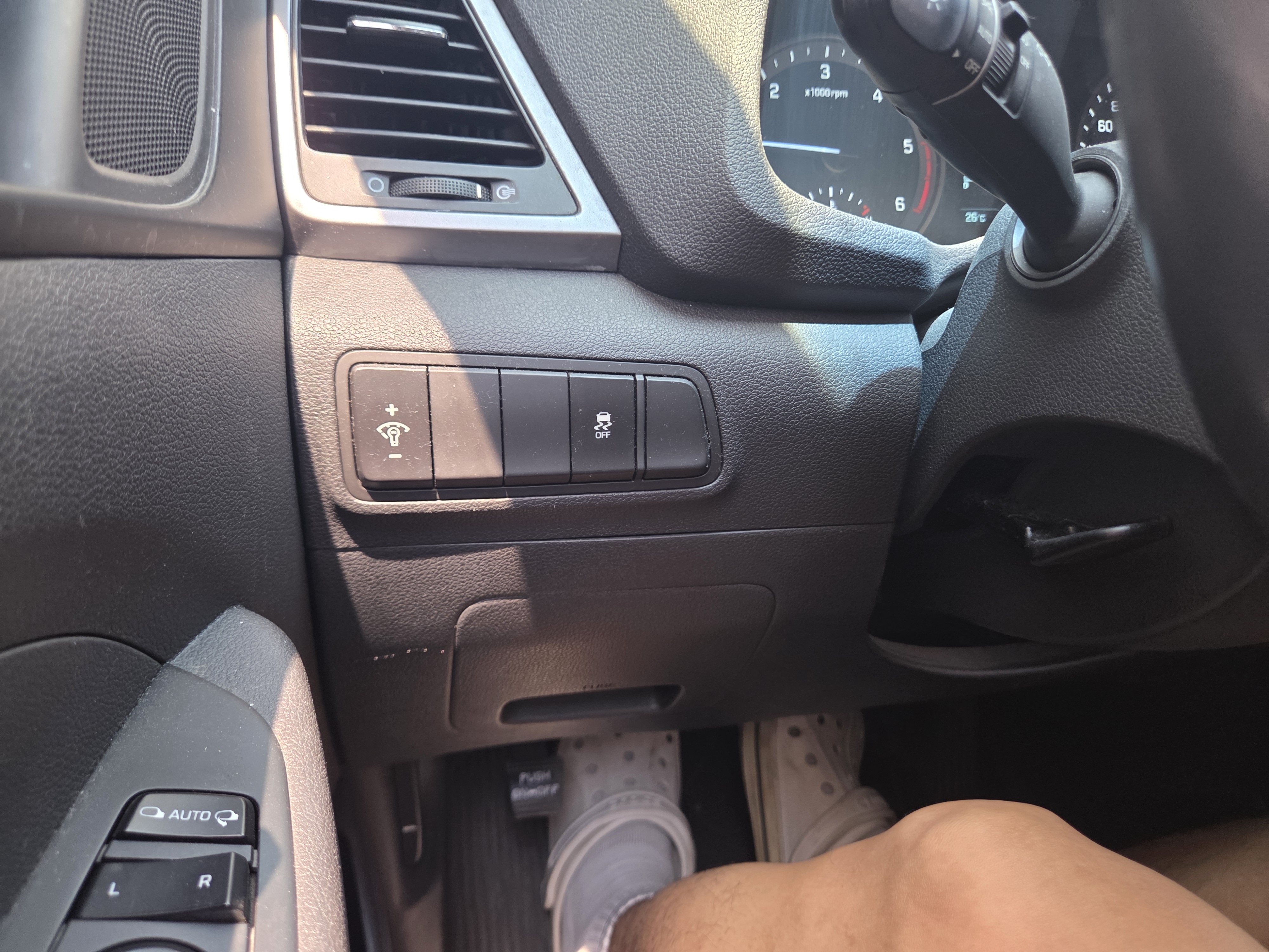 2015 HYUNDAI ALL NEW TUCSON DIESEL 2.0 2WD MODERN - Thumbnail 28