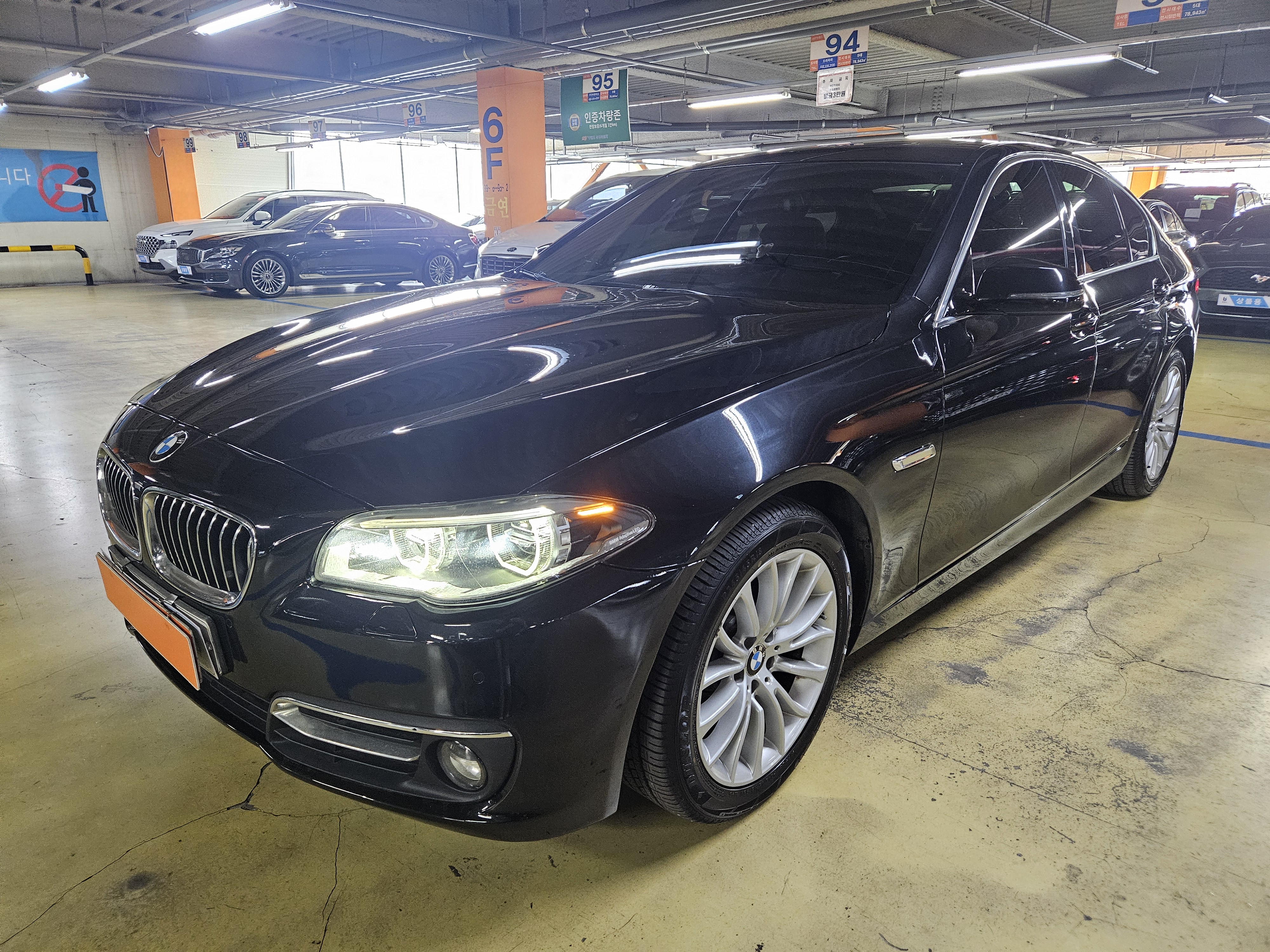 2016 BMW  (F10) 520d LUXURY PLUS  - Thumbnail 2
