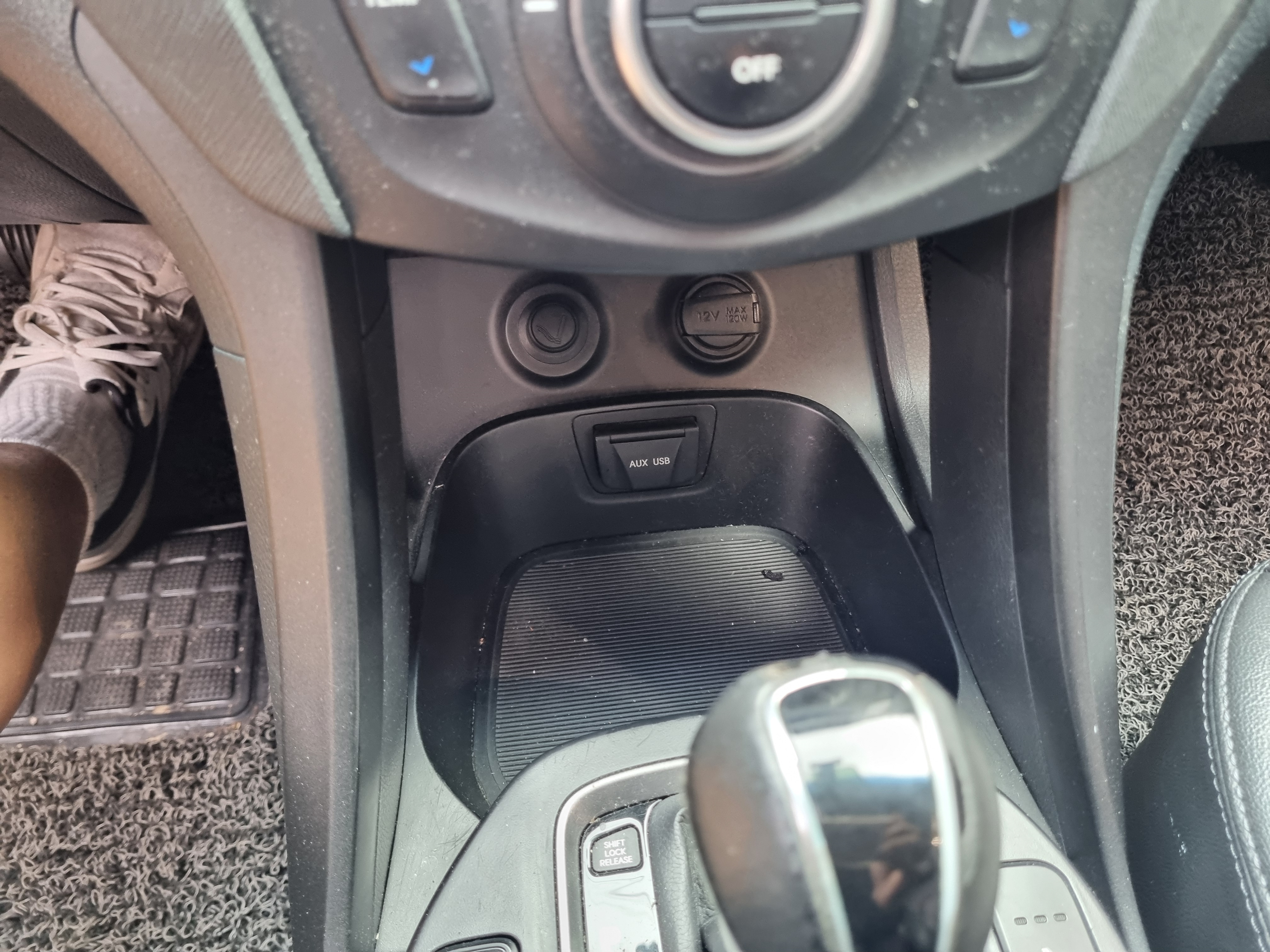 2013 HYUNDAI  SANTAFE DM DIESEL 2WD 2.0 PREMIUM (5SEATS) - Thumbnail 24