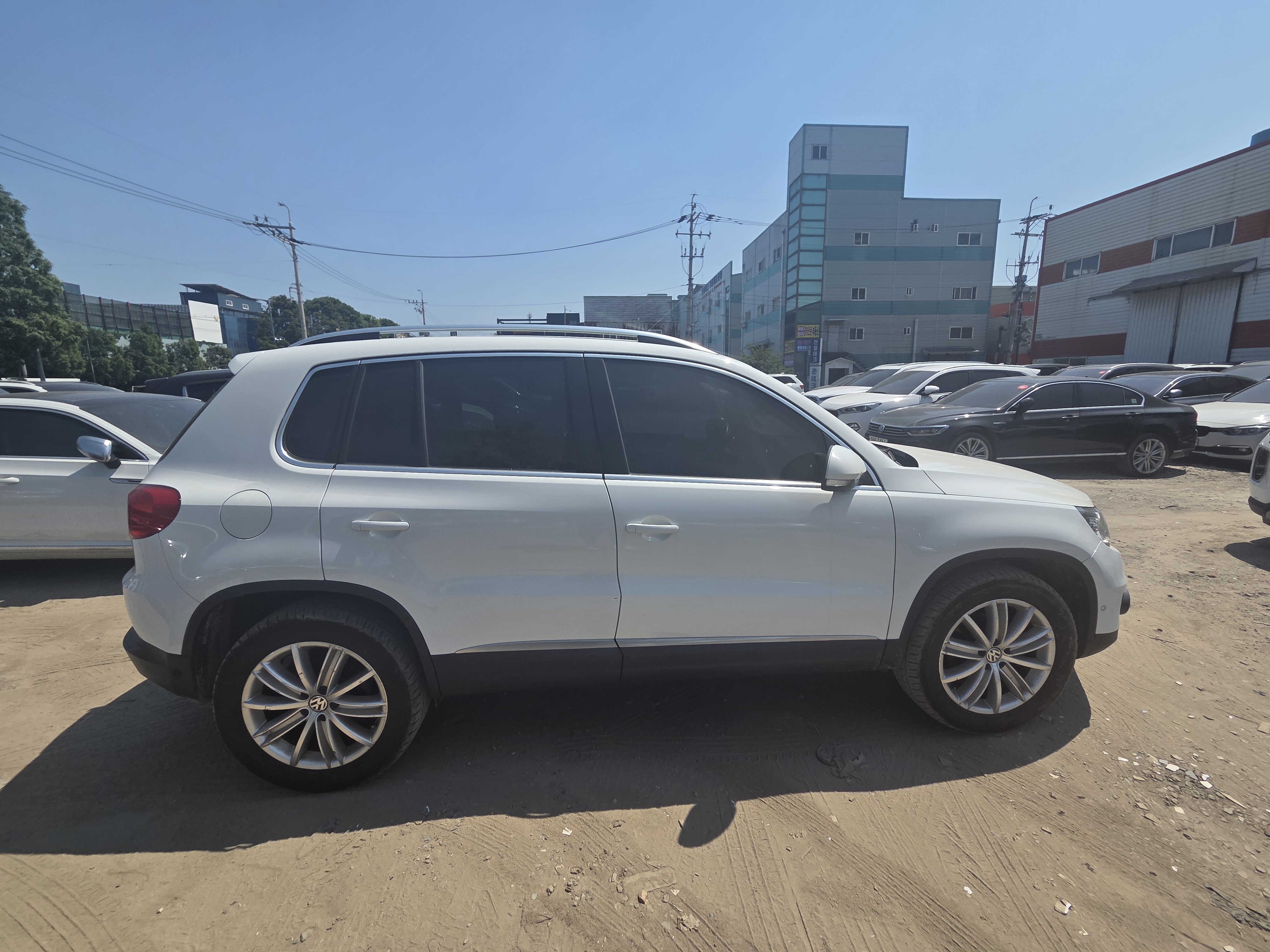 2016 VOLKSWAGEN  TIGUAN 2.0 TDI PREMIUM 5N  - Thumbnail 5