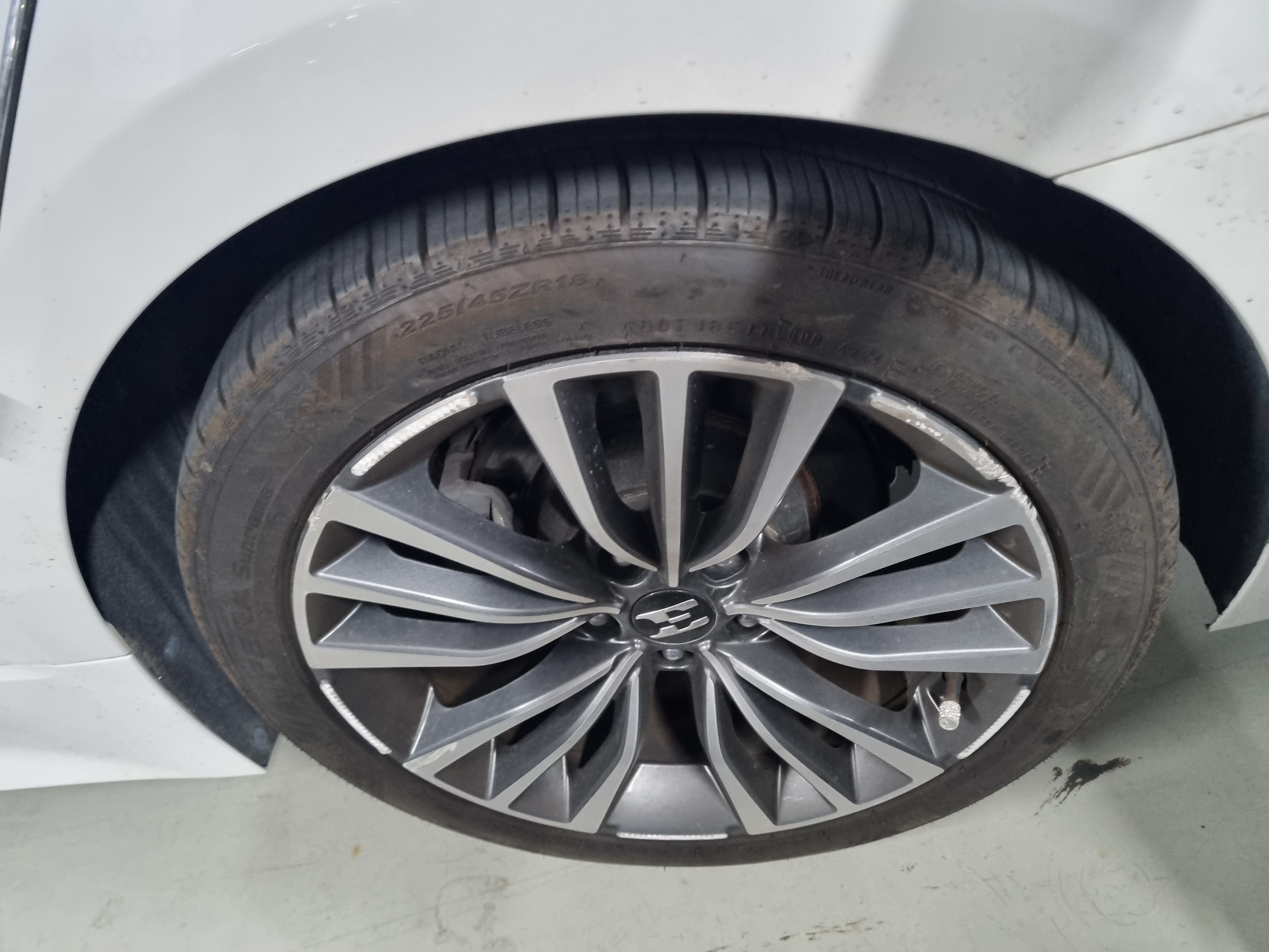 2017 KIA STINGER DIESEL 2.2 2WD PLATINUM - Thumbnail 11
