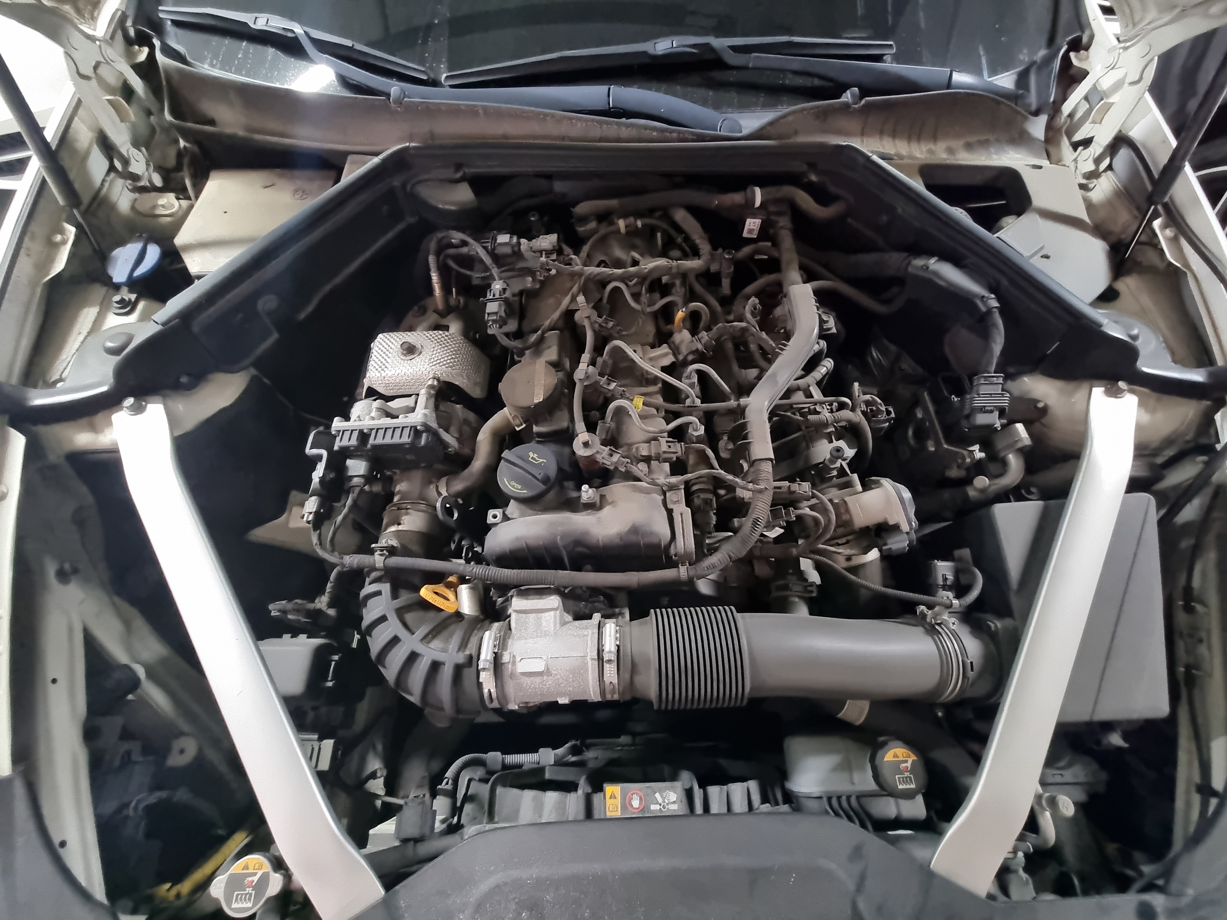2017 KIA STINGER DIESEL 2.2 2WD PLATINUM - Thumbnail 43