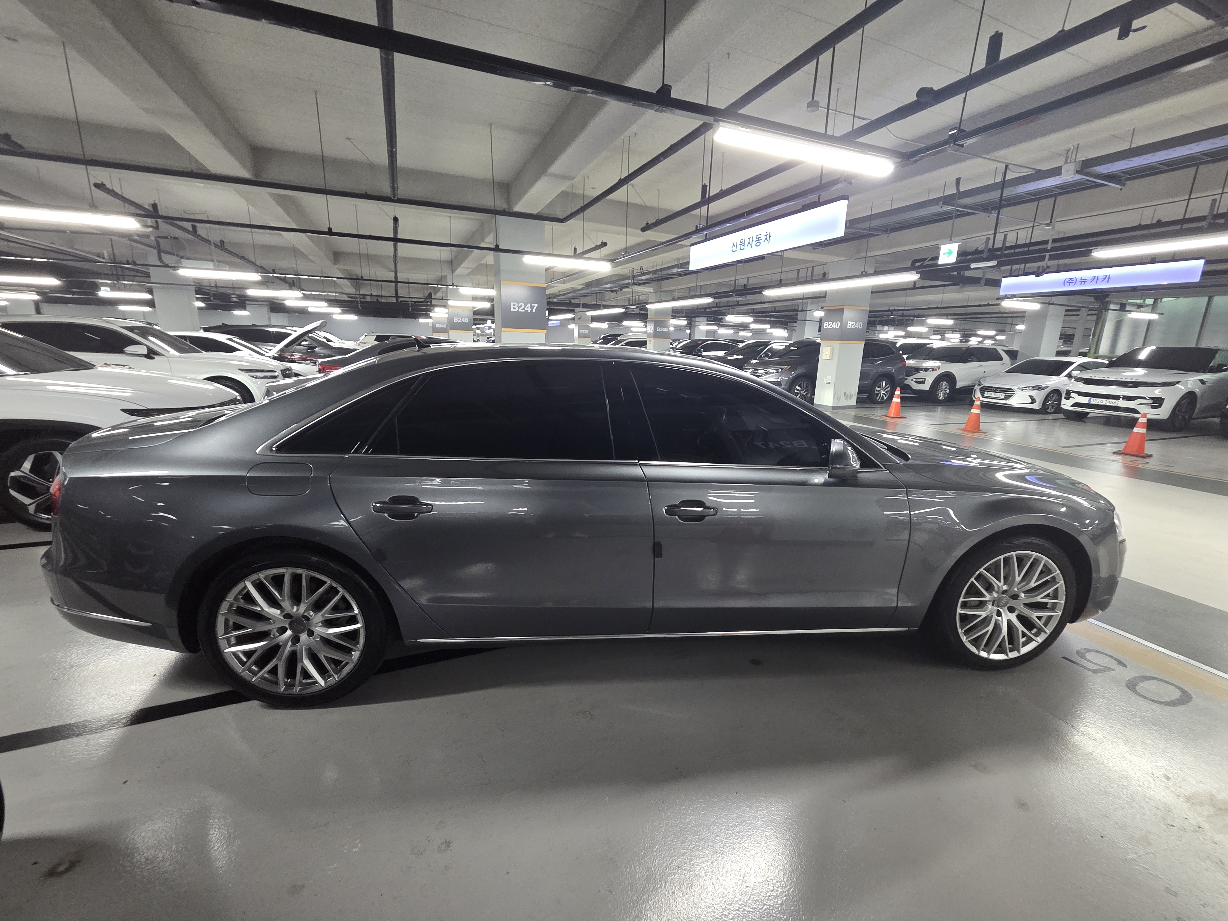 2016 AUDI A8 50 TDI QUATTRO DESIGN LWB D4  - Thumbnail 5