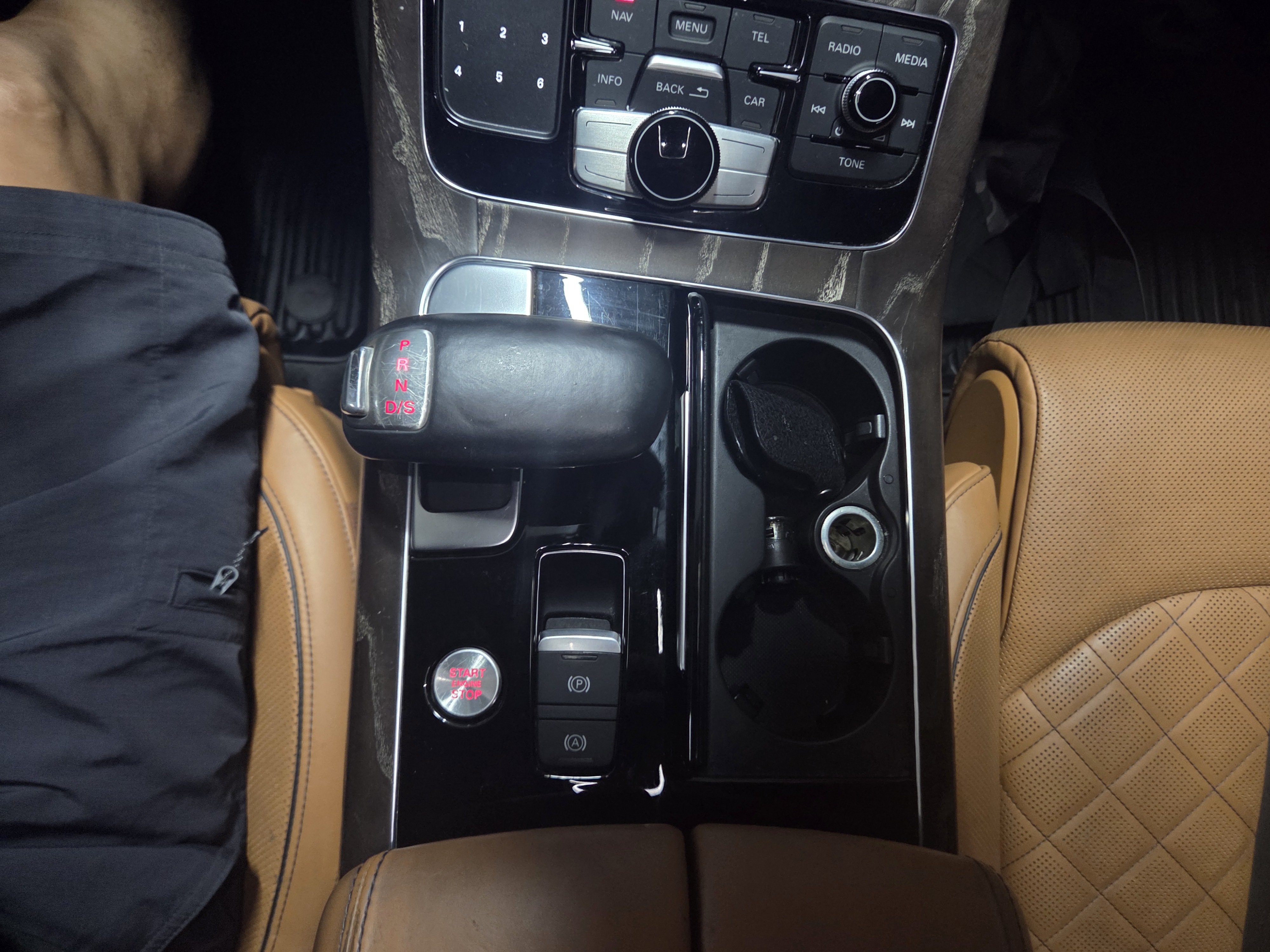 2016 AUDI A8 50 TDI QUATTRO DESIGN LWB D4  - Thumbnail 14