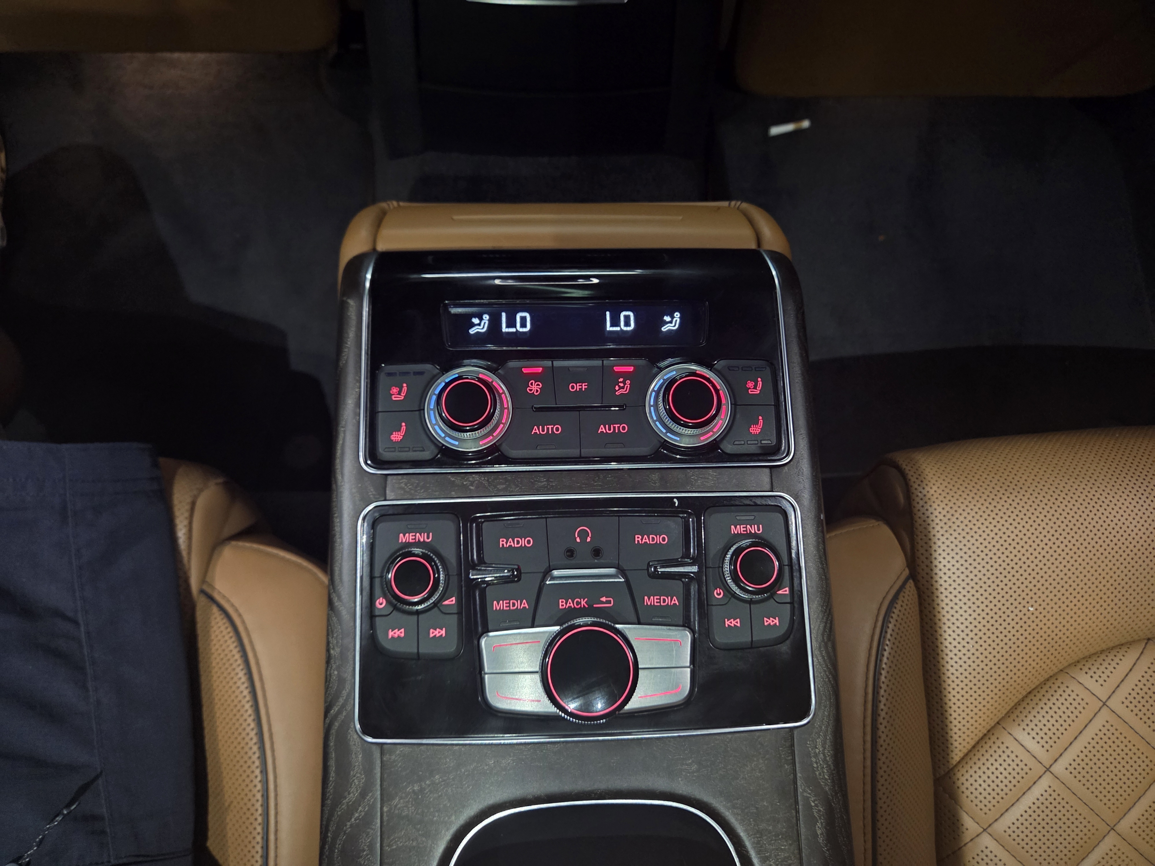 2016 AUDI A8 50 TDI QUATTRO DESIGN LWB D4  - Thumbnail 55