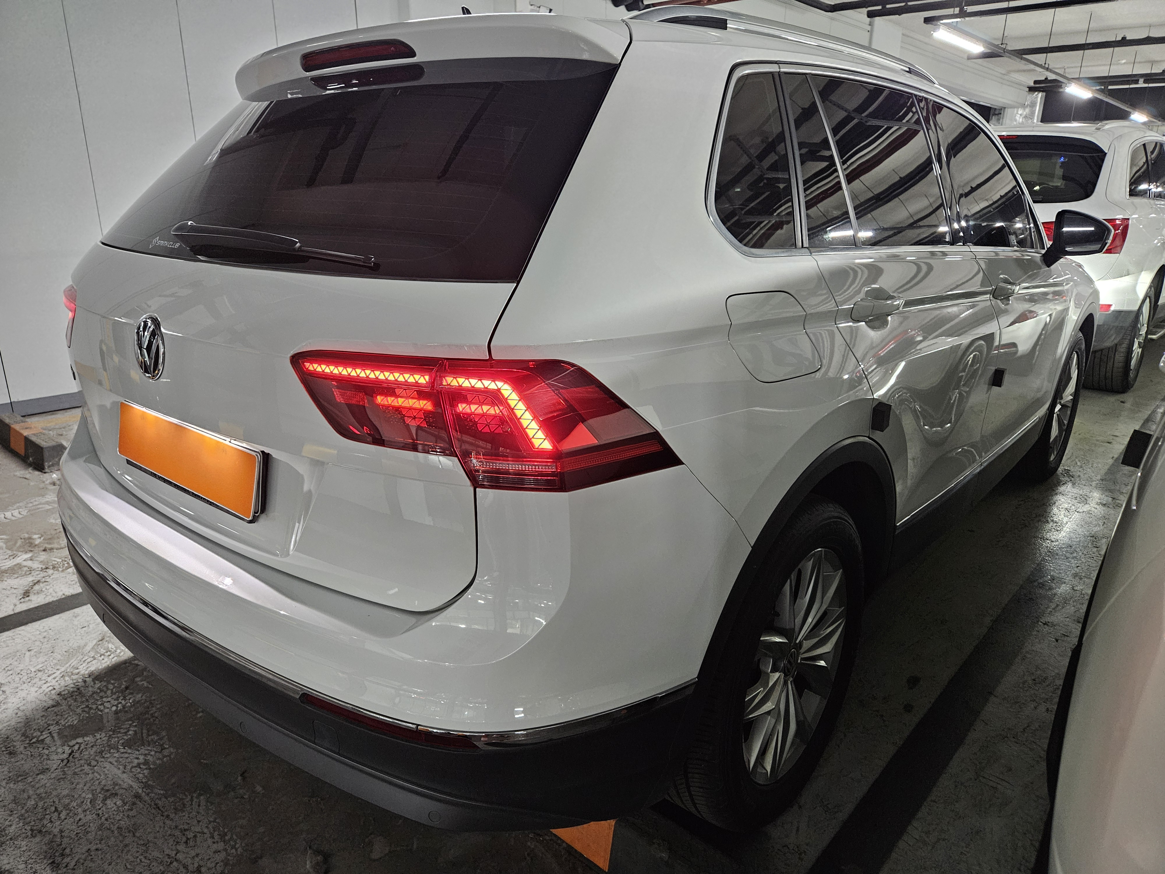 2018 VOLKSWAGEN TIGUAN (2ND GEN) 2.0 TDI - Thumbnail 3