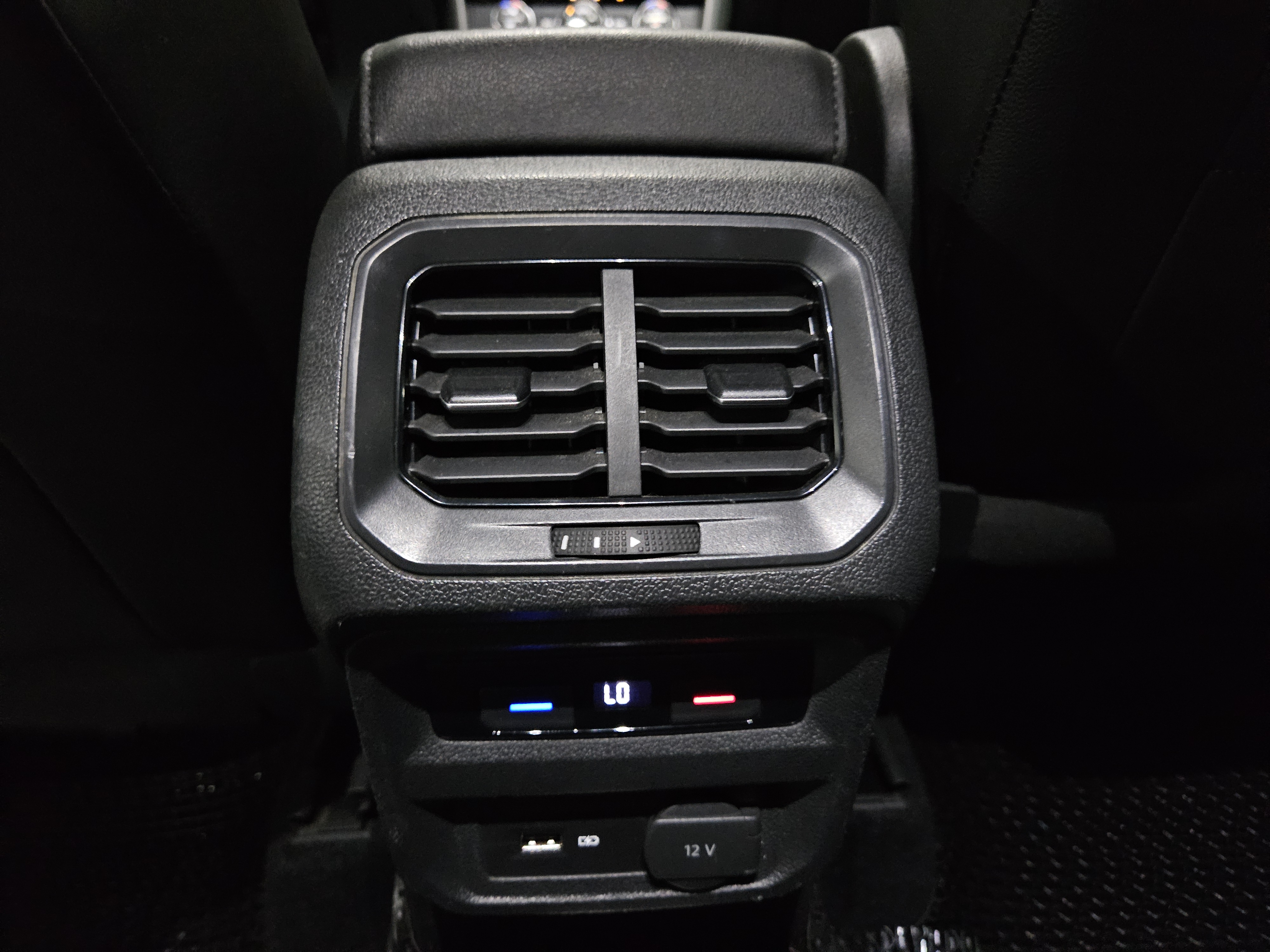 2018 VOLKSWAGEN TIGUAN (2ND GEN) 2.0 TDI - Thumbnail 32