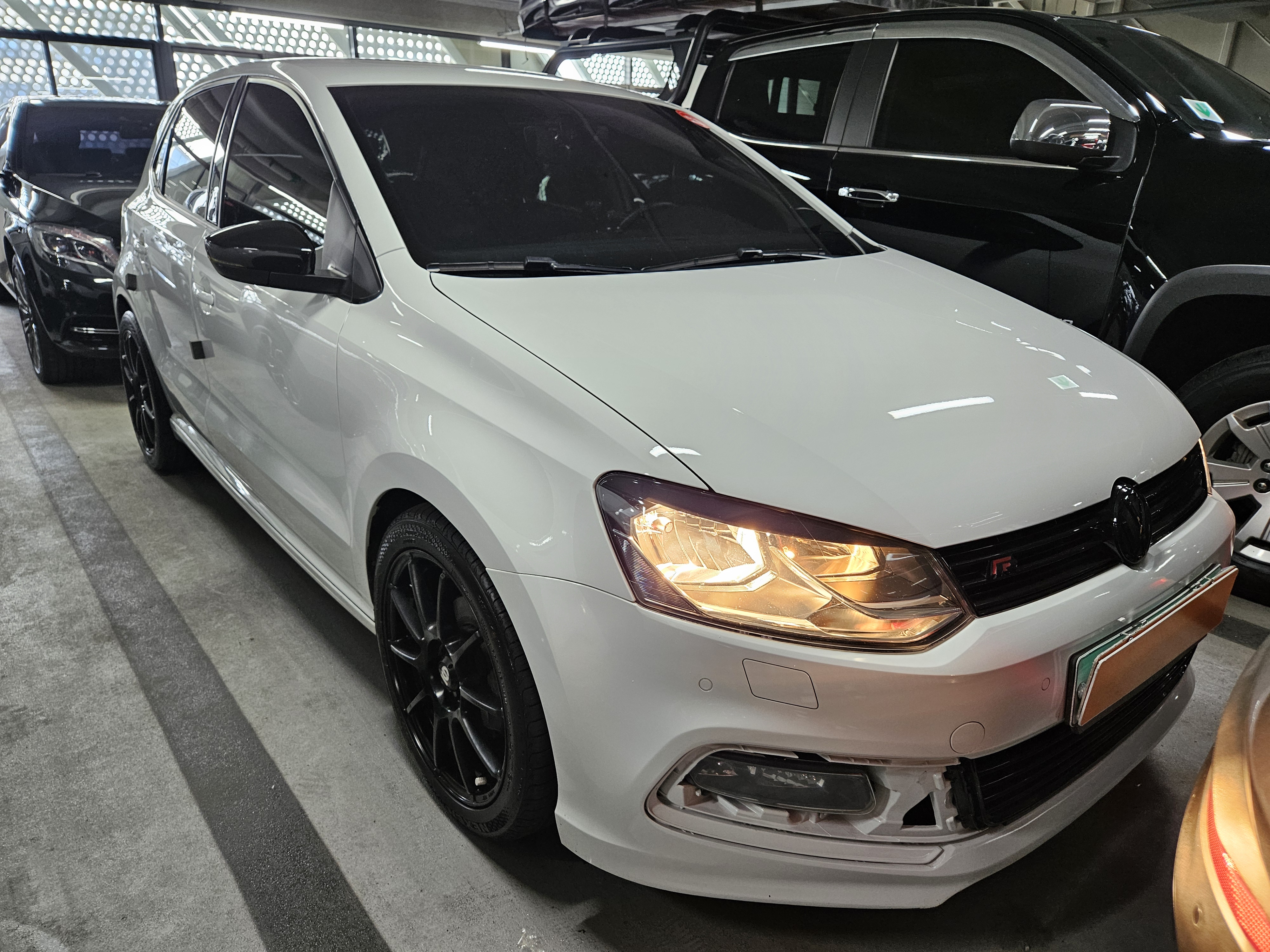 2015 VOLKSWAGEN POLO 1.4 TDI BLUEMOTION R-LINE - Thumbnail 4