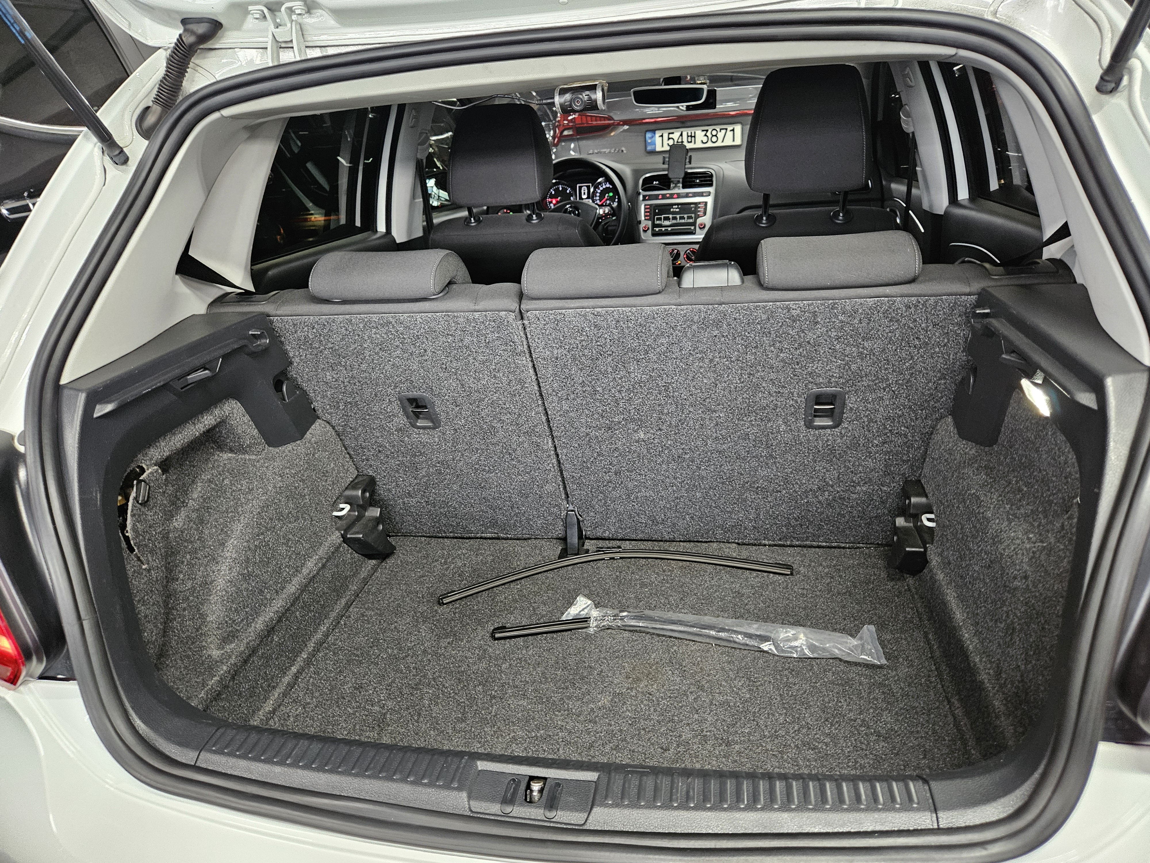 2015 VOLKSWAGEN POLO 1.4 TDI BLUEMOTION R-LINE - Thumbnail 7