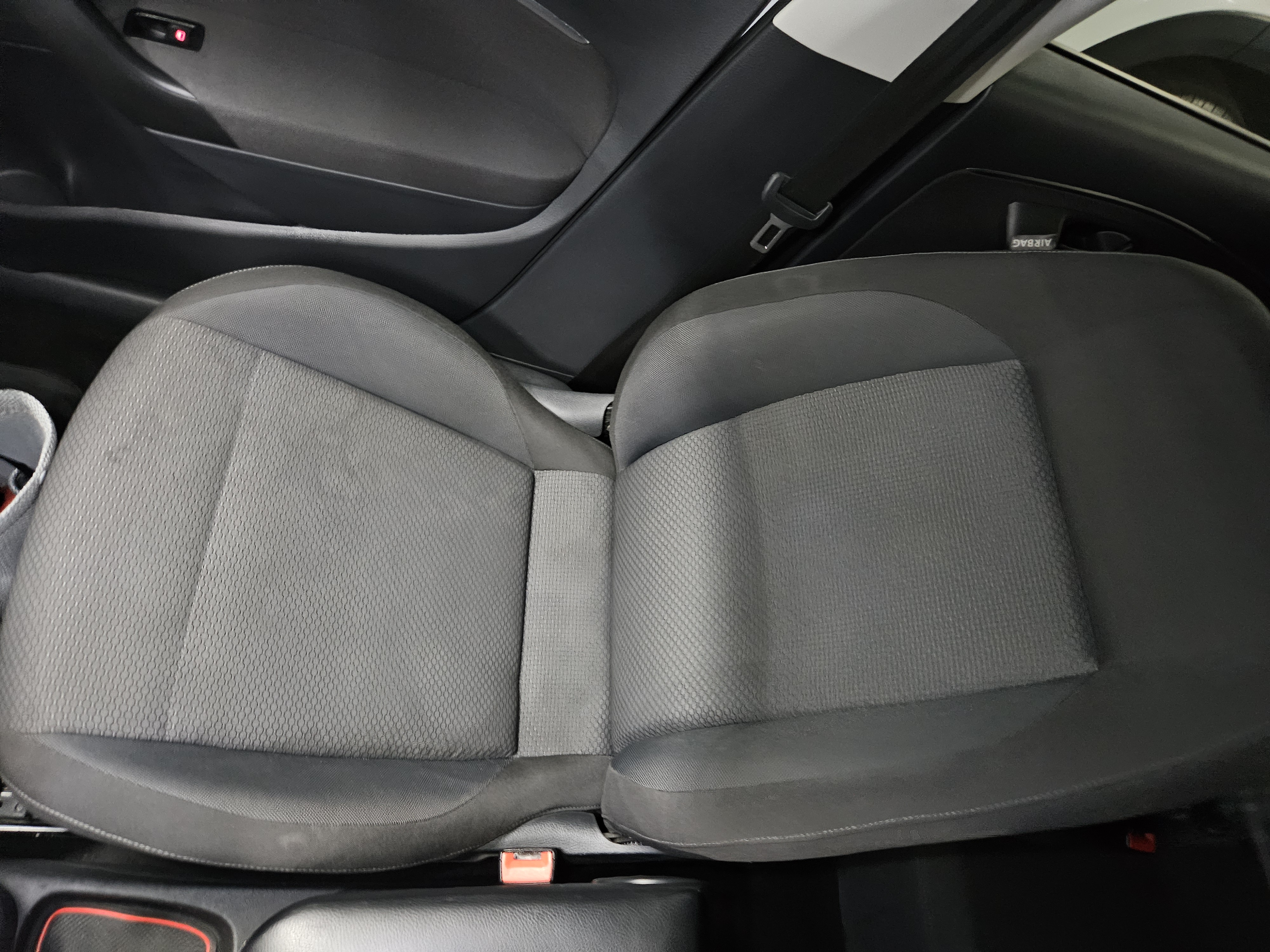 2015 VOLKSWAGEN POLO 1.4 TDI BLUEMOTION R-LINE - Thumbnail 15