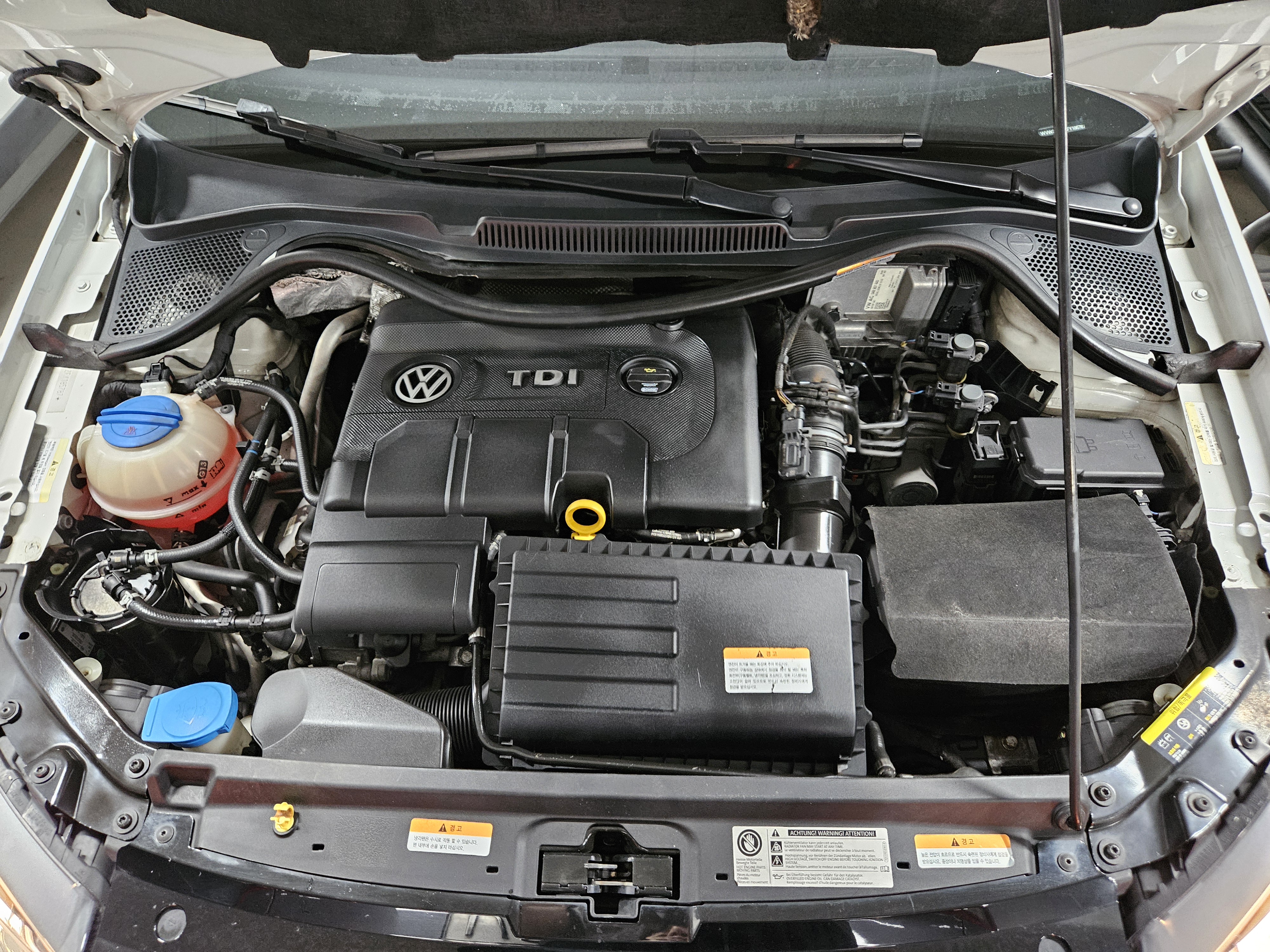 2015 VOLKSWAGEN POLO 1.4 TDI BLUEMOTION R-LINE - Thumbnail 33