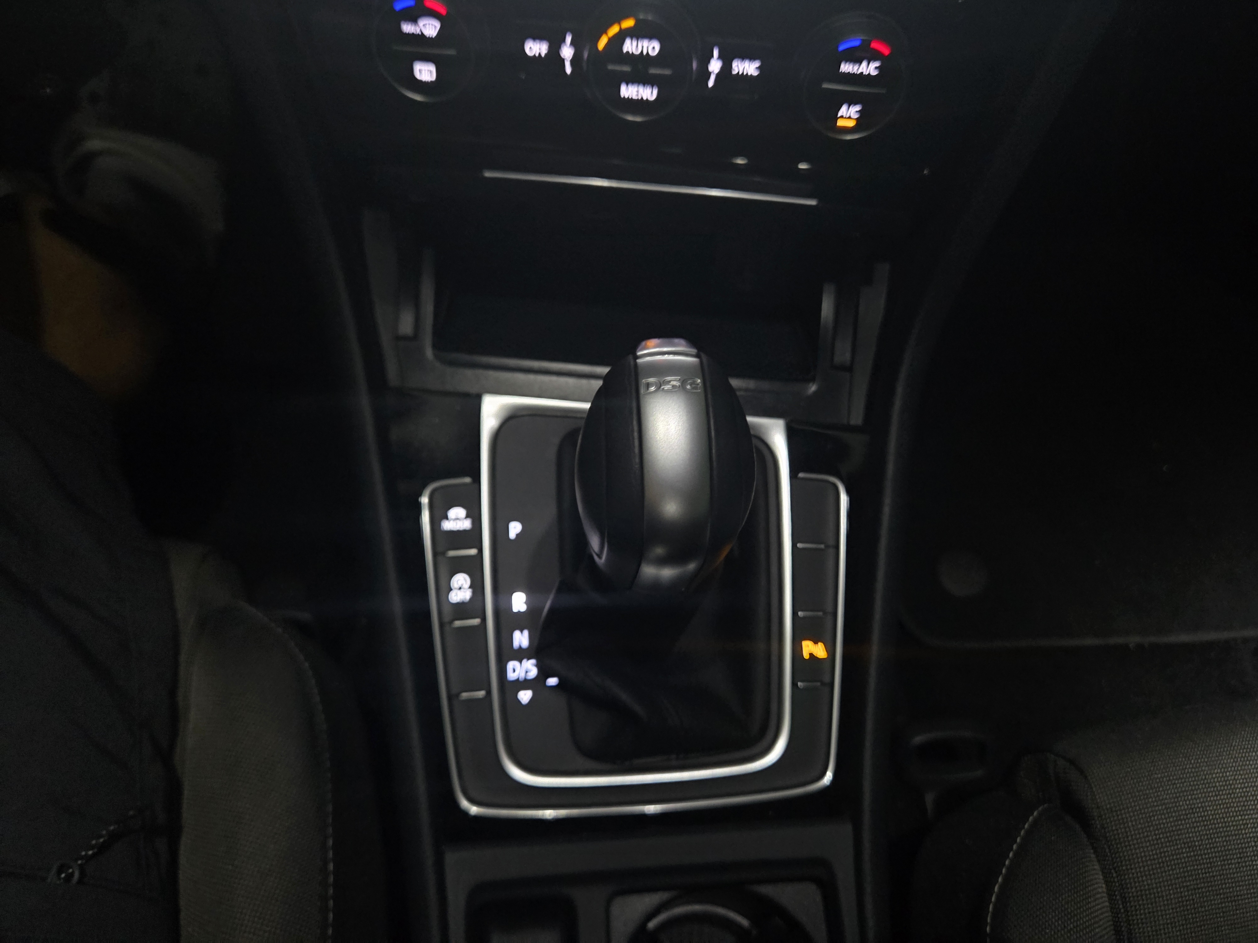 2015 VOLKSWAGEN GOLF7 2.0 TDI  - Thumbnail 20