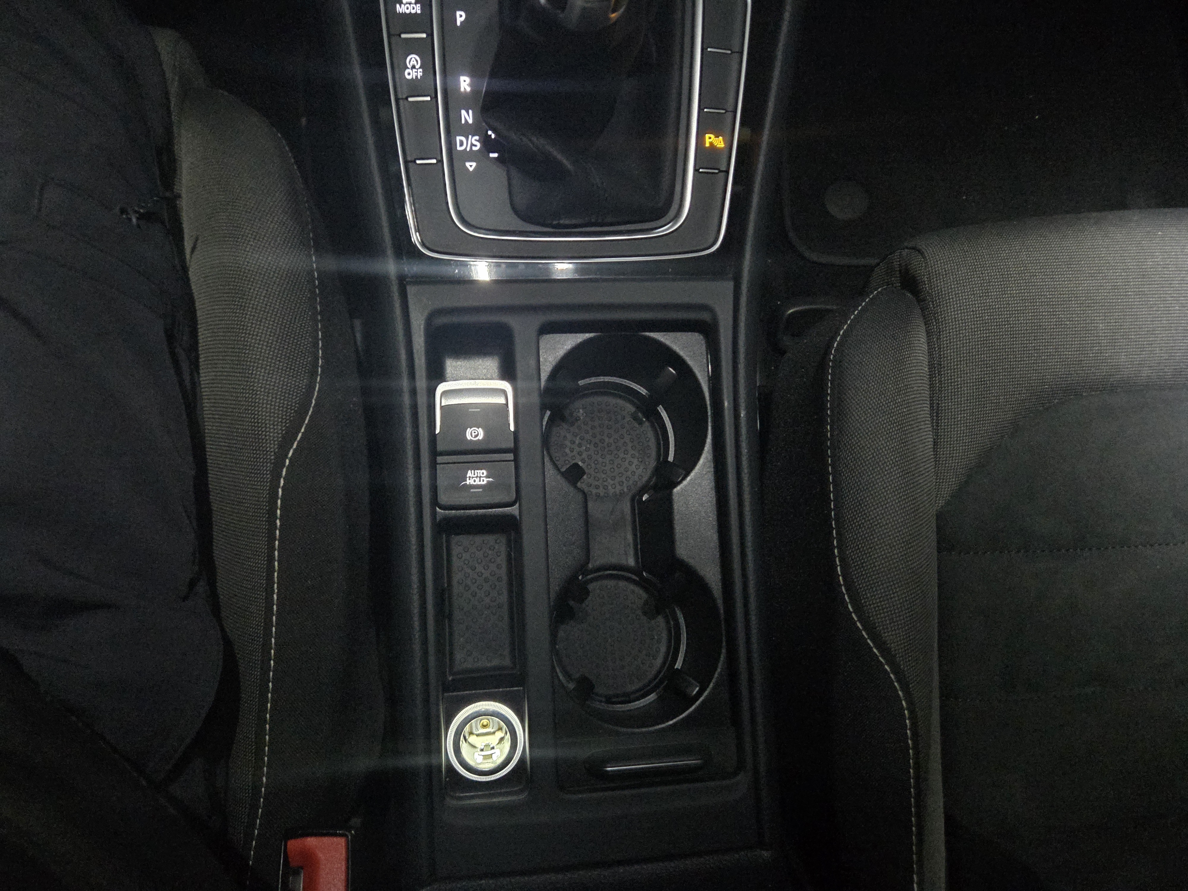 2015 VOLKSWAGEN GOLF7 2.0 TDI  - Thumbnail 25