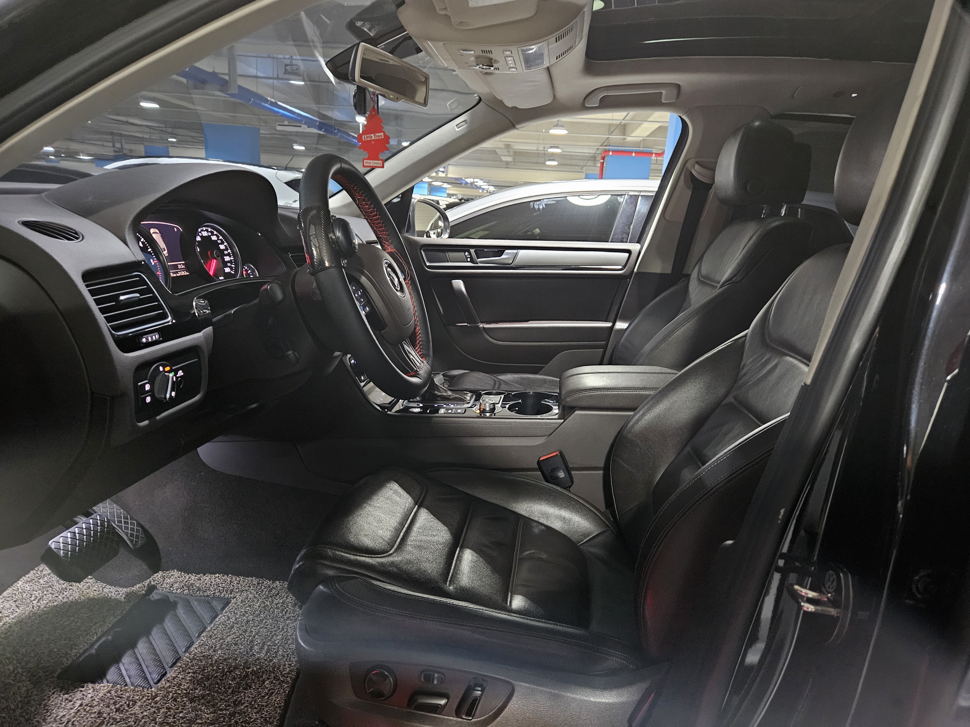 2015 VOLKSWAGEN NEW TOUAREG V6 3.0 TDI BLUEMOTION - Thumbnail 15
